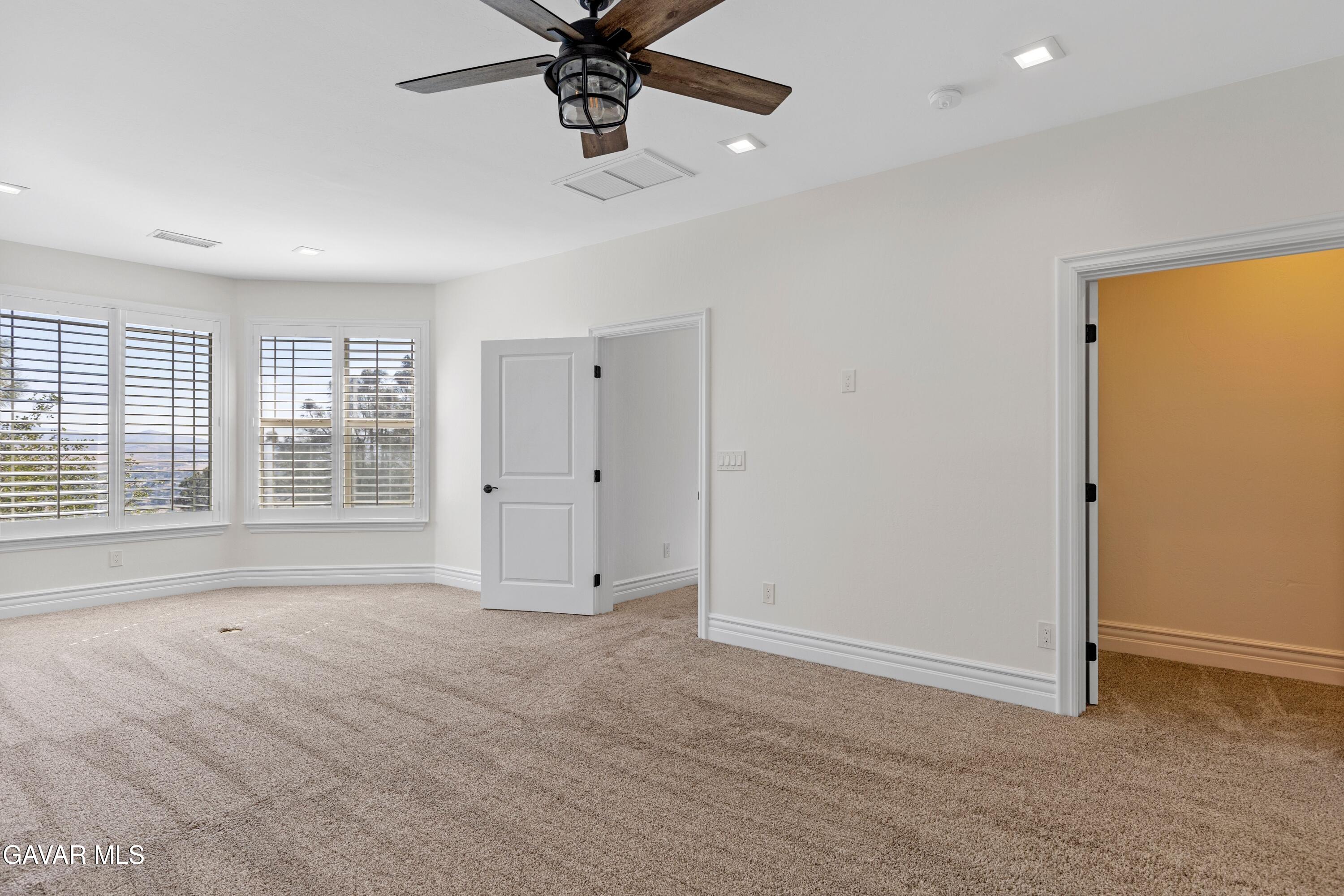 21824 Sunnybrook Drive Property Photo 39