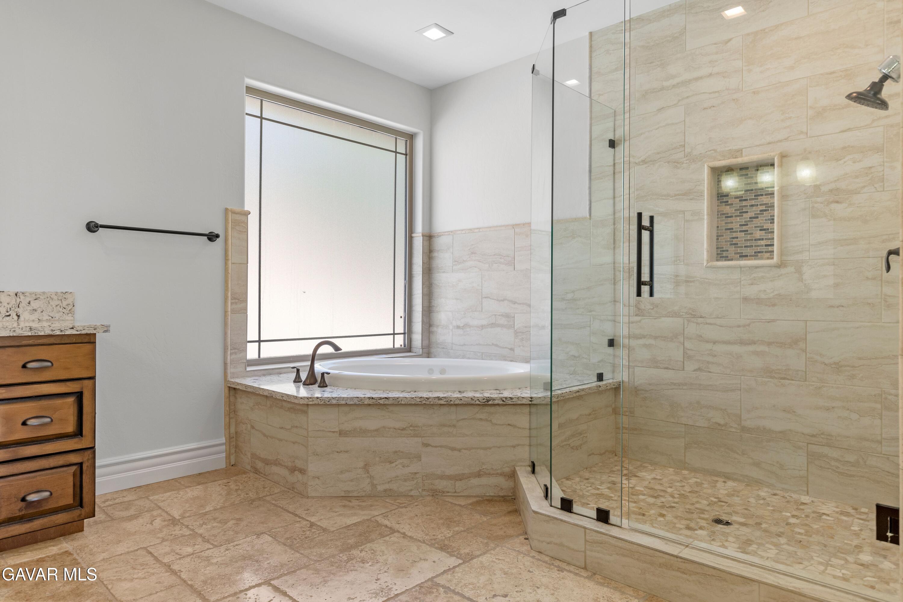 21824 Sunnybrook Drive Property Photo 42