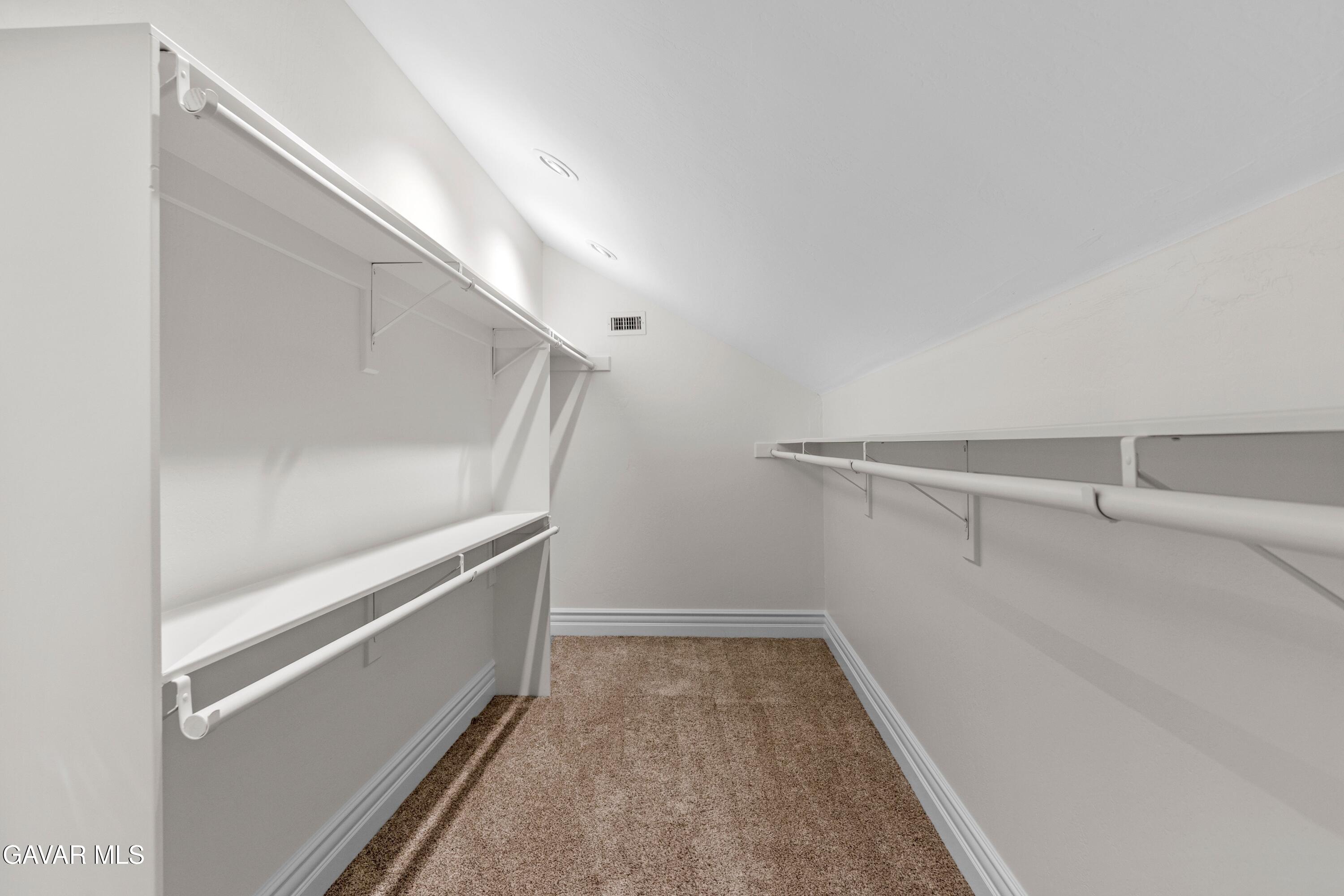 21824 Sunnybrook Drive Property Photo 44