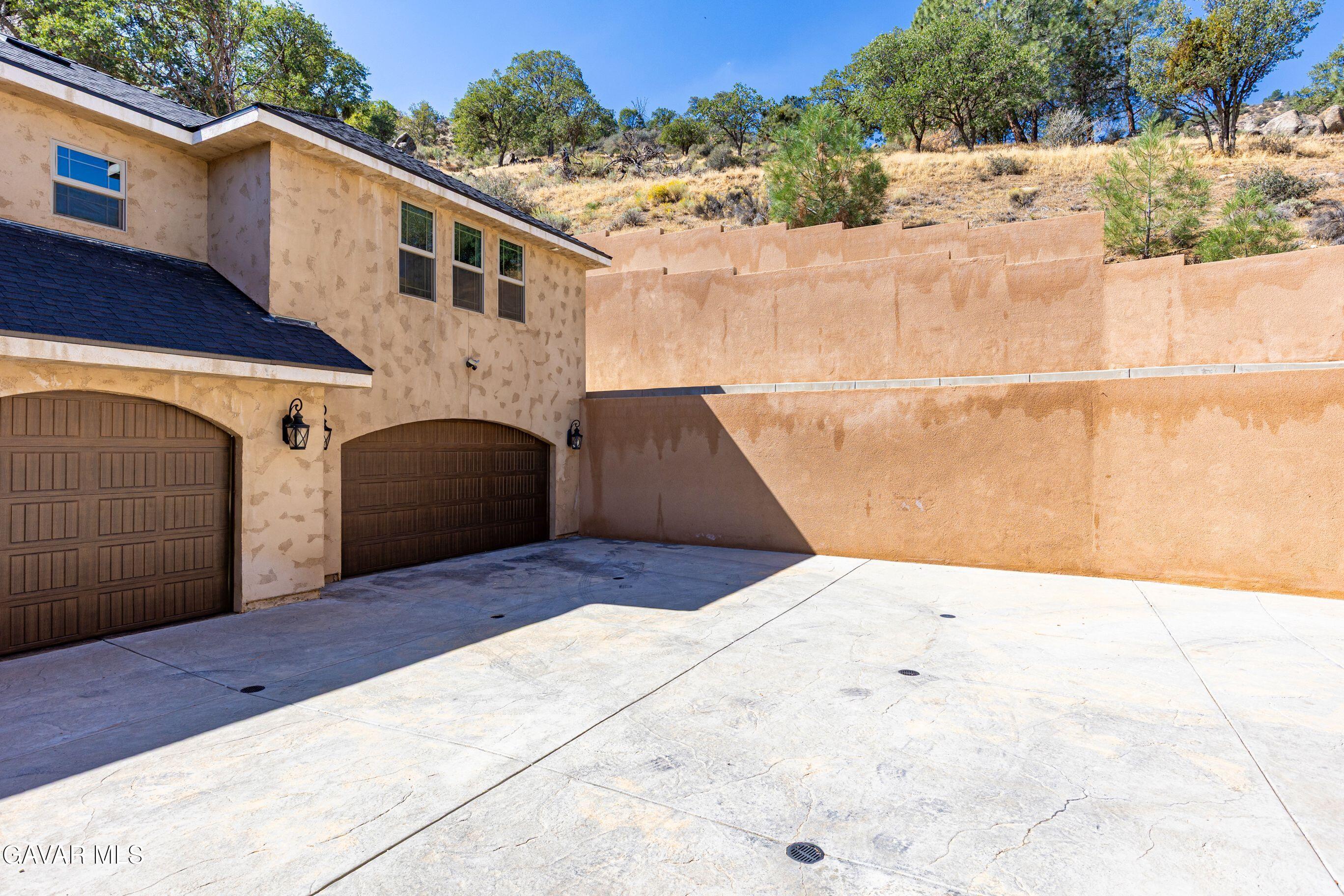 21824 Sunnybrook Drive Property Photo 75