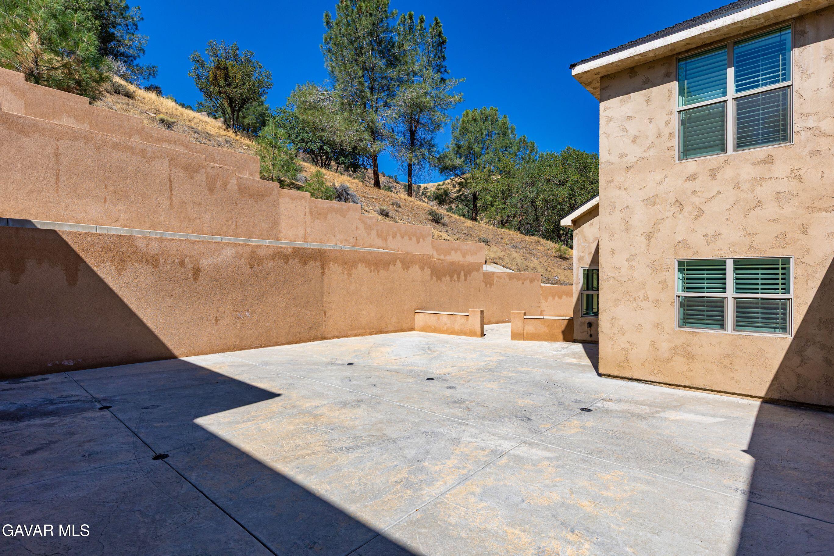 21824 Sunnybrook Drive Property Photo 76