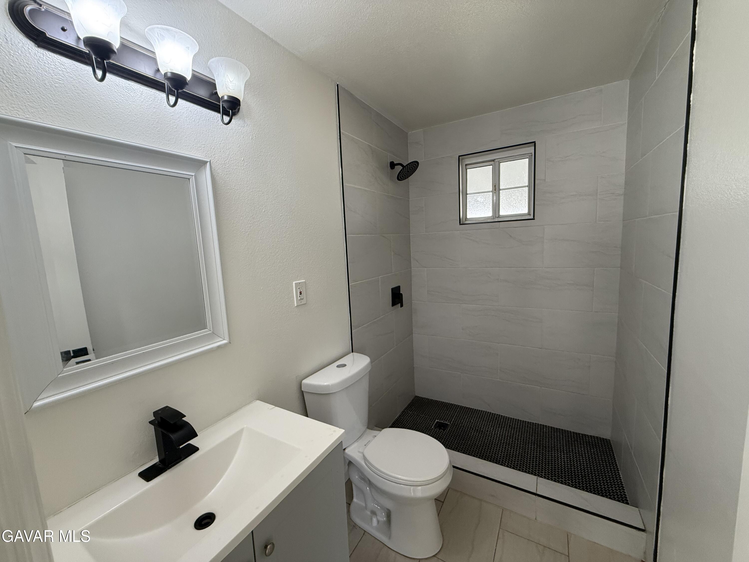 45320 Kingtree Avenue Property Photo 10