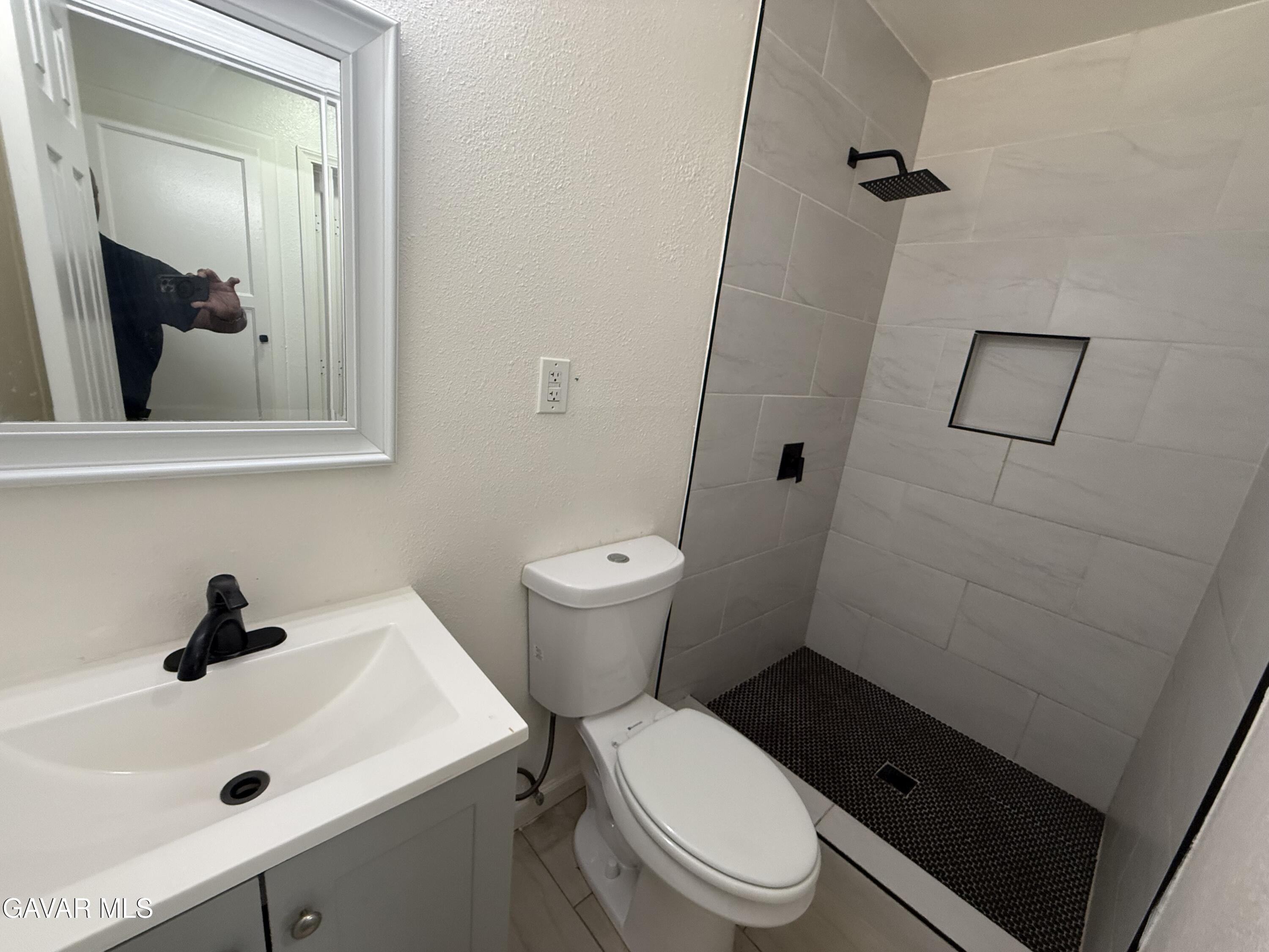 45320 Kingtree Avenue Property Photo 13