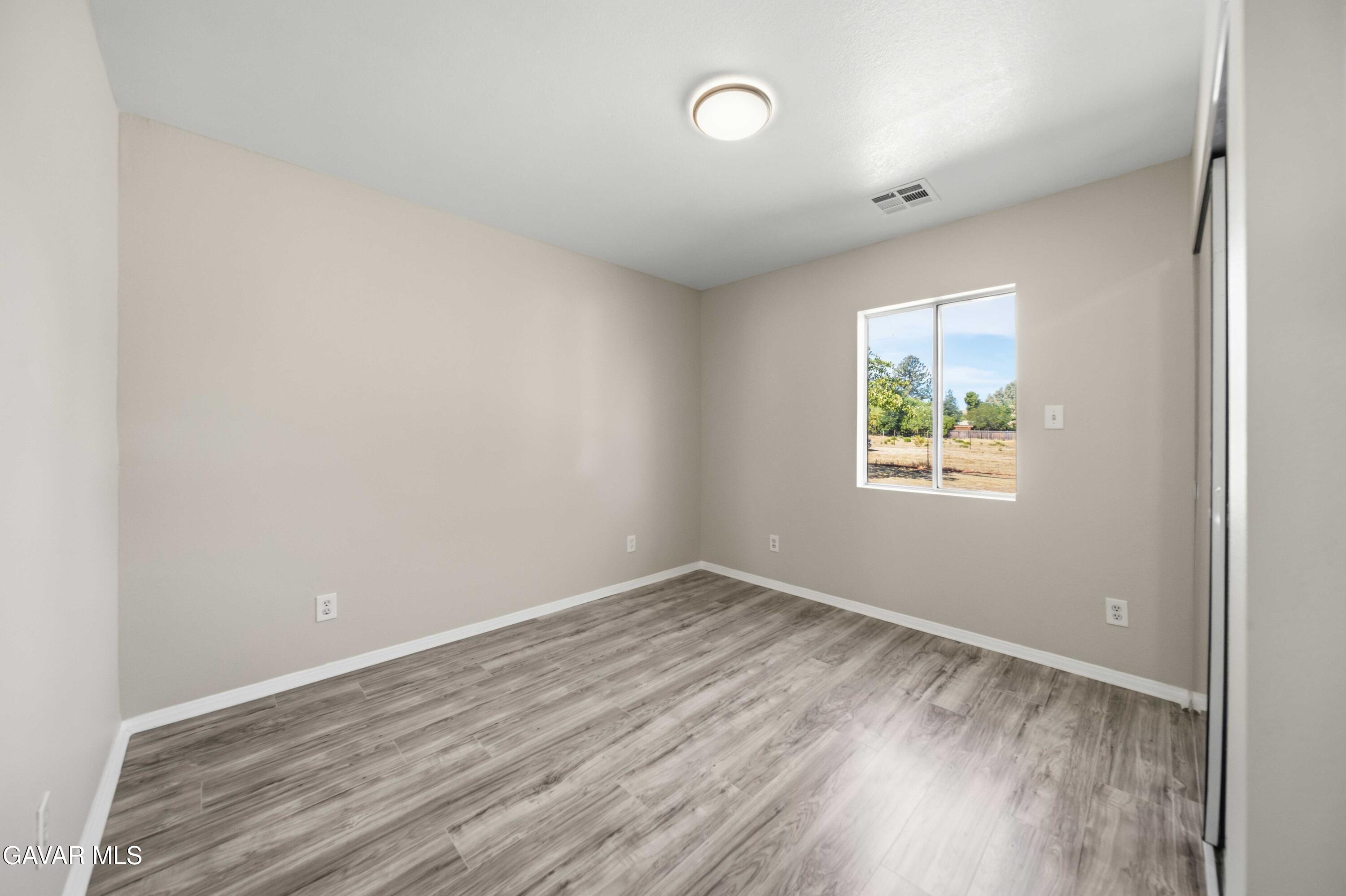 12537 E Avenue V-12 Property Photo 28