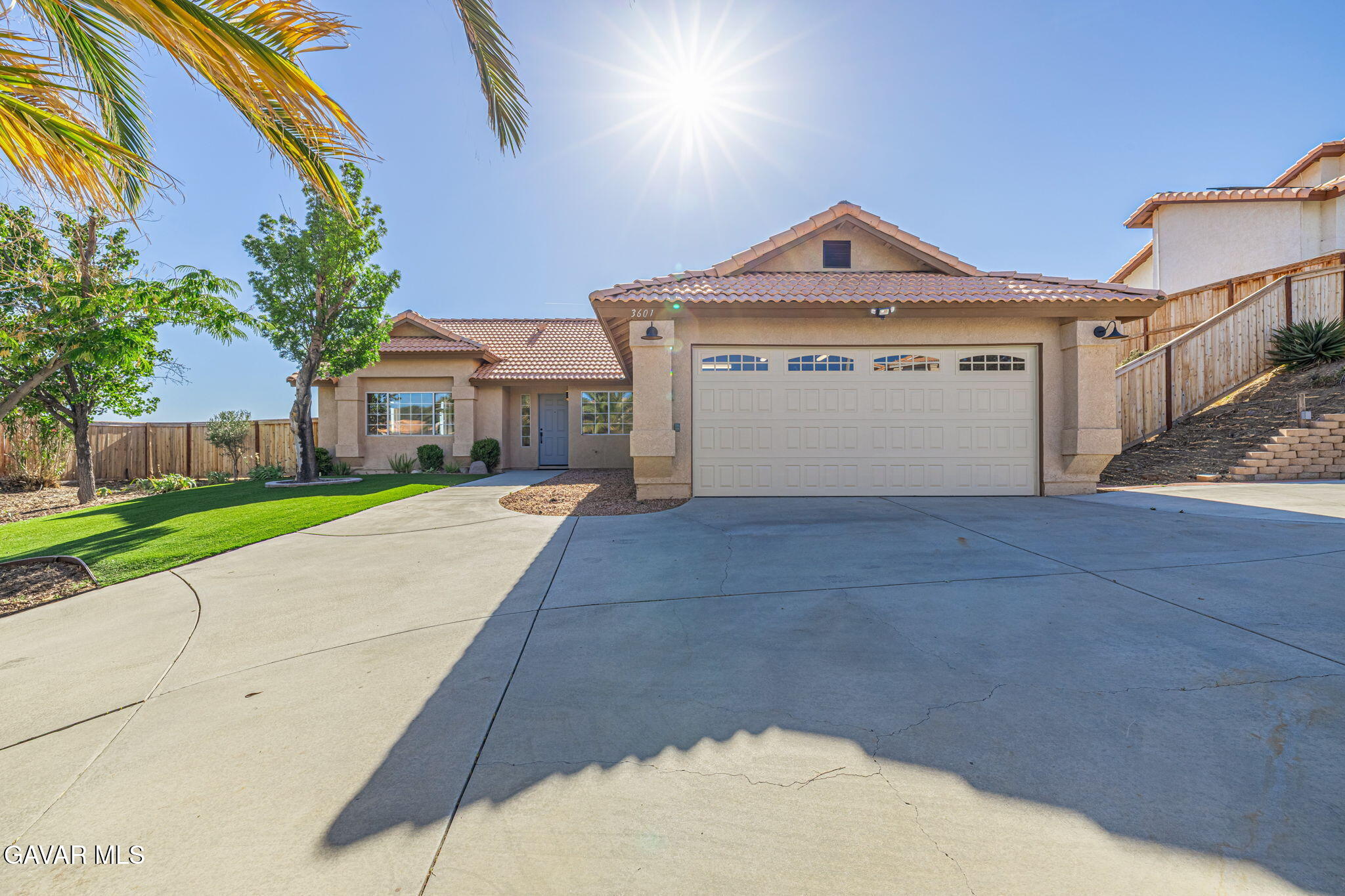 3601 Gold Crest Lane Property Photo 2