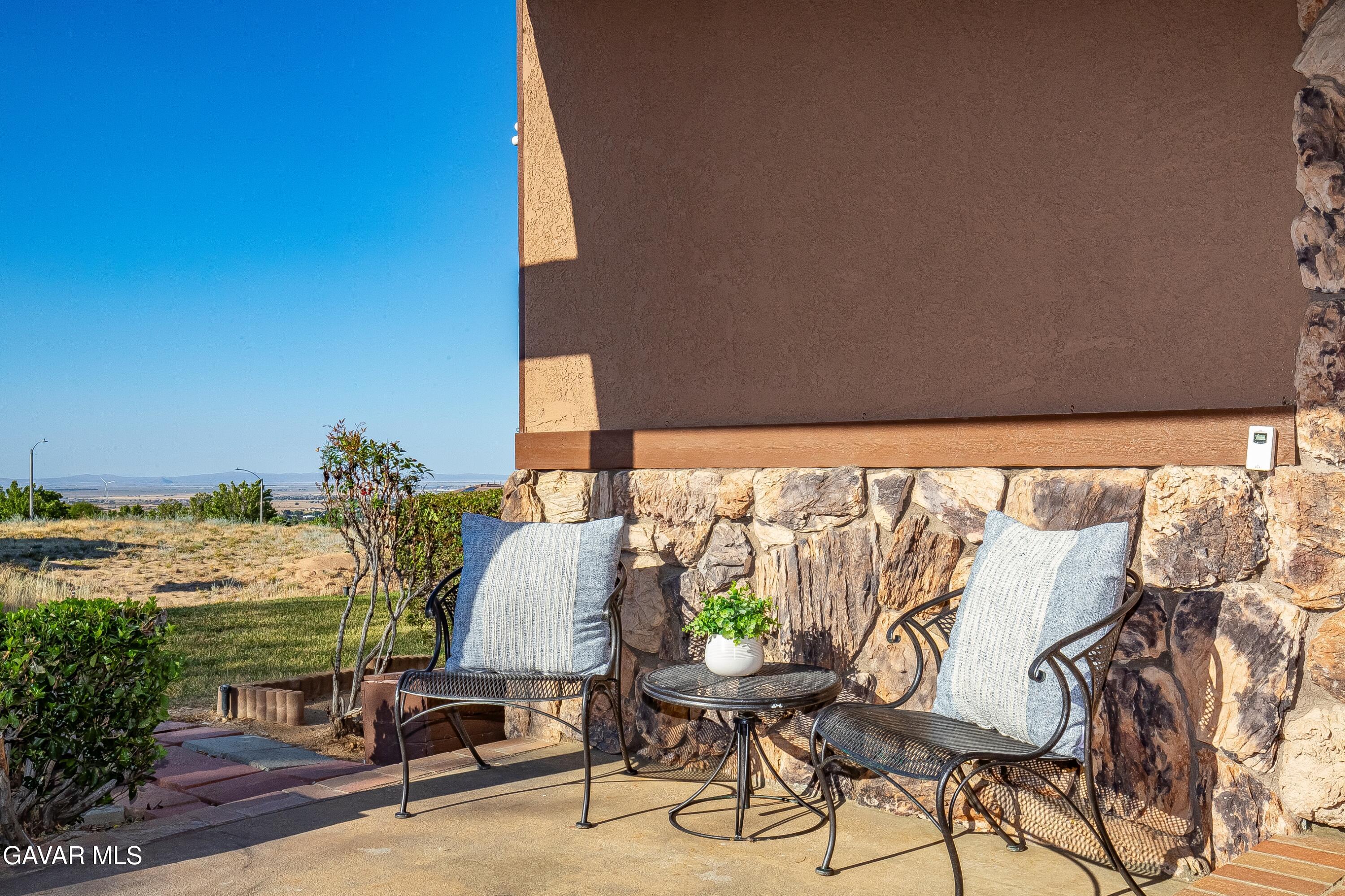 6716 Granada Drive Property Photo 10