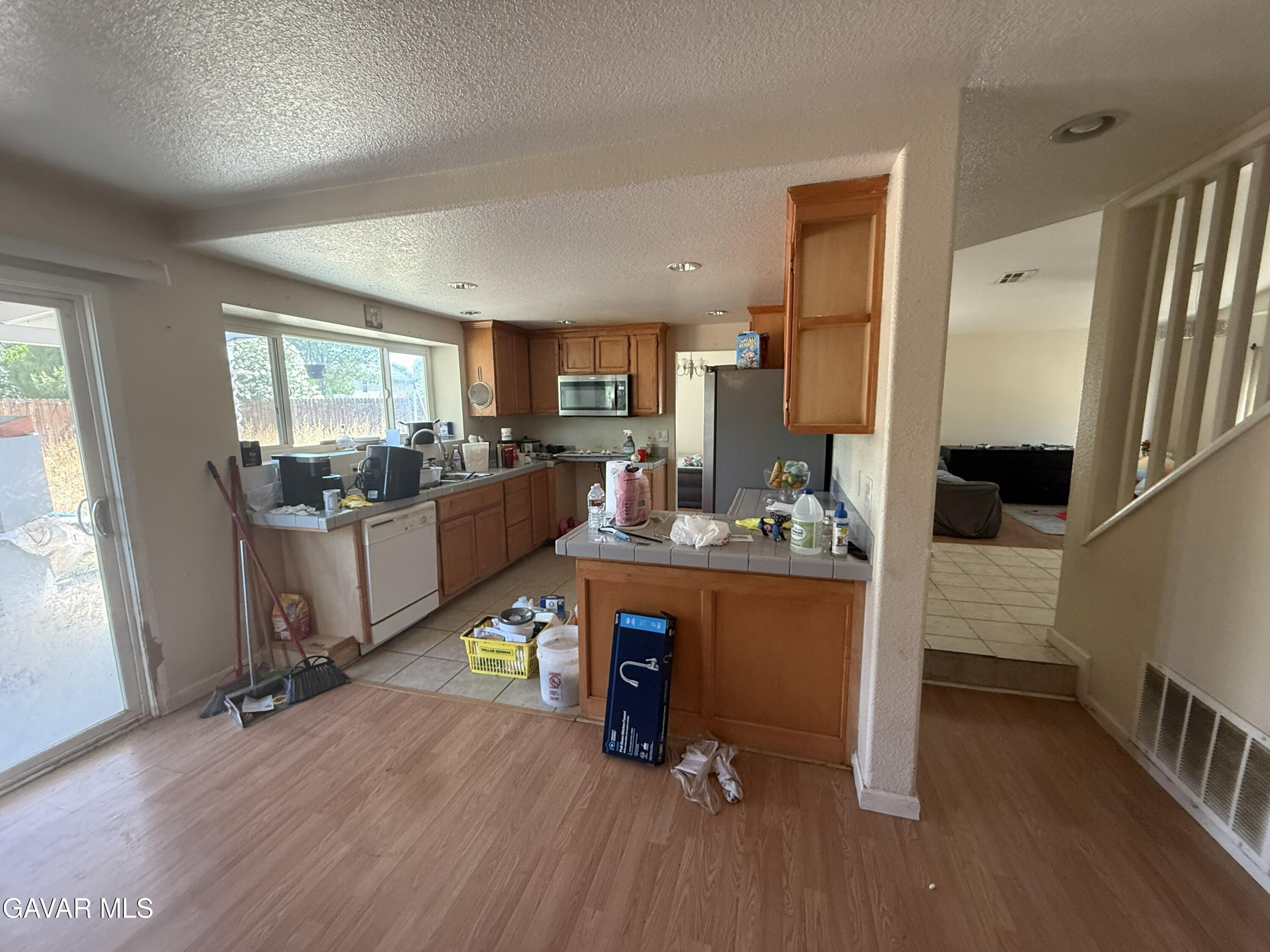 1247 Marion Avenue Property Photo 5