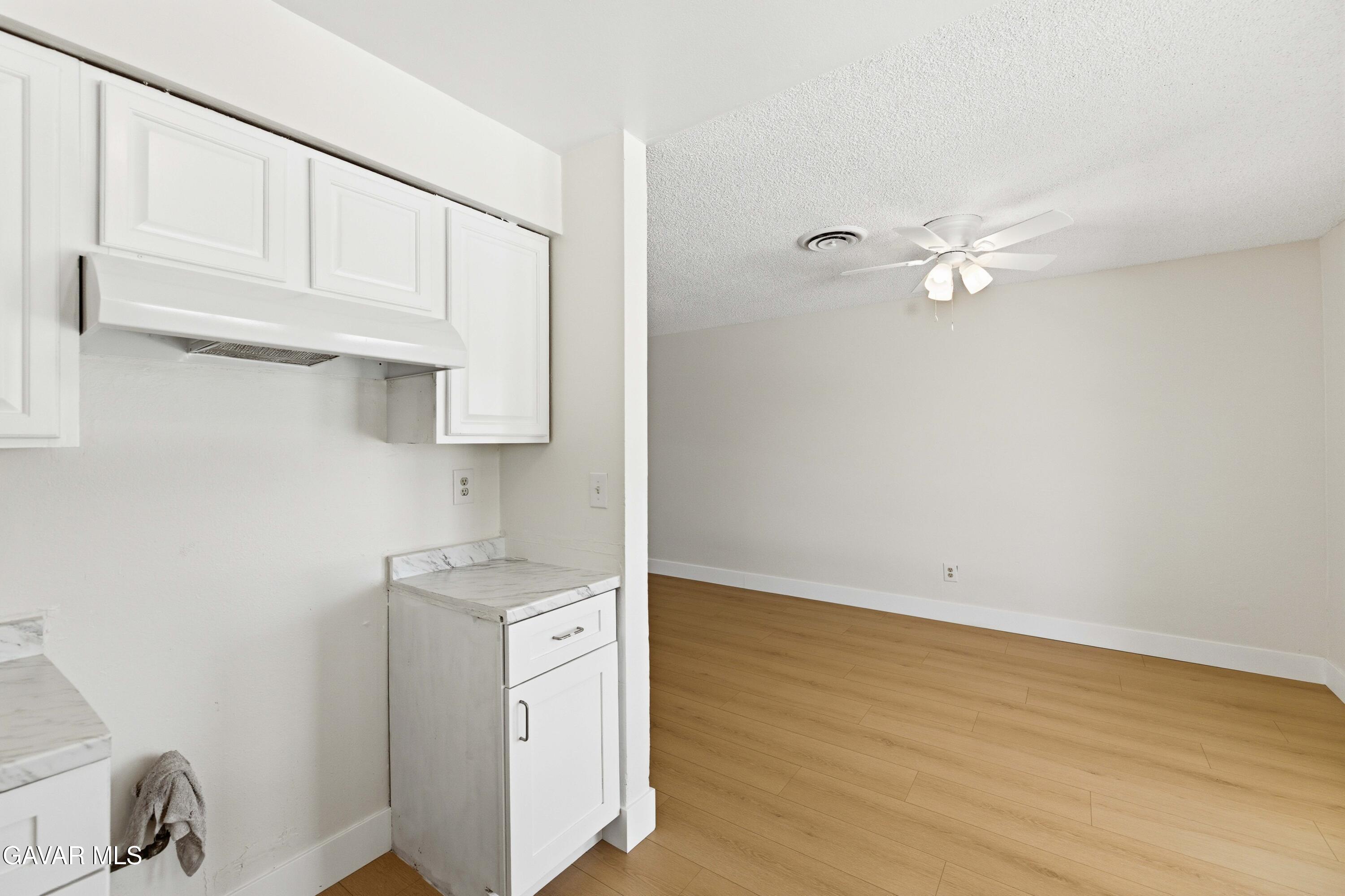 37642 Cluny Property Photo 14