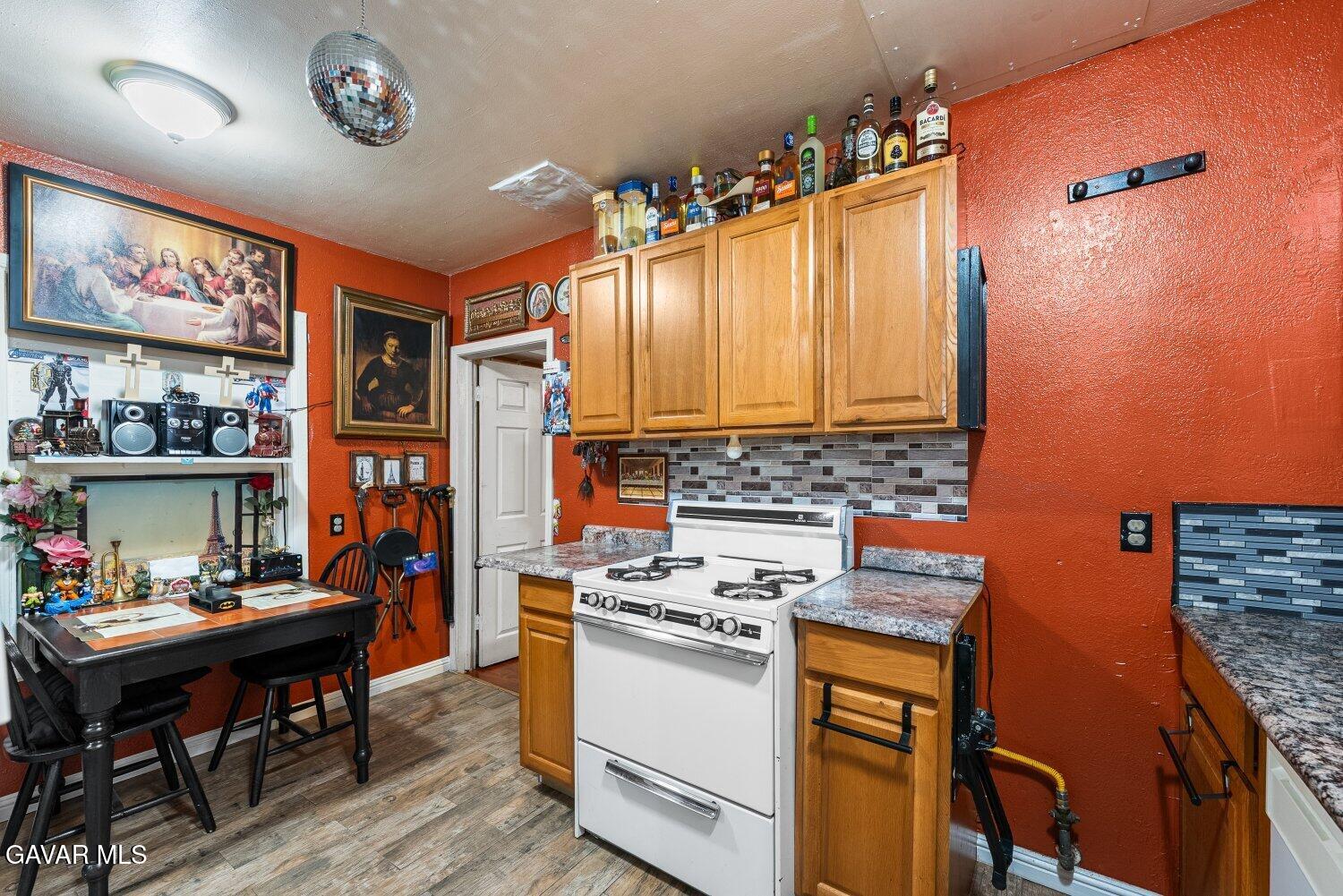 117 W Pillsbury Street Property Photo 20