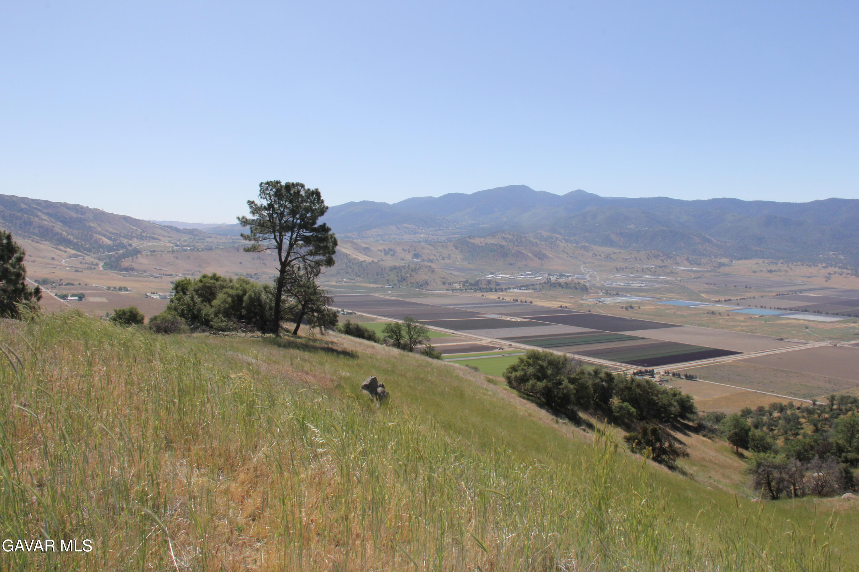 26540 Skyline Drive Property Photo 1