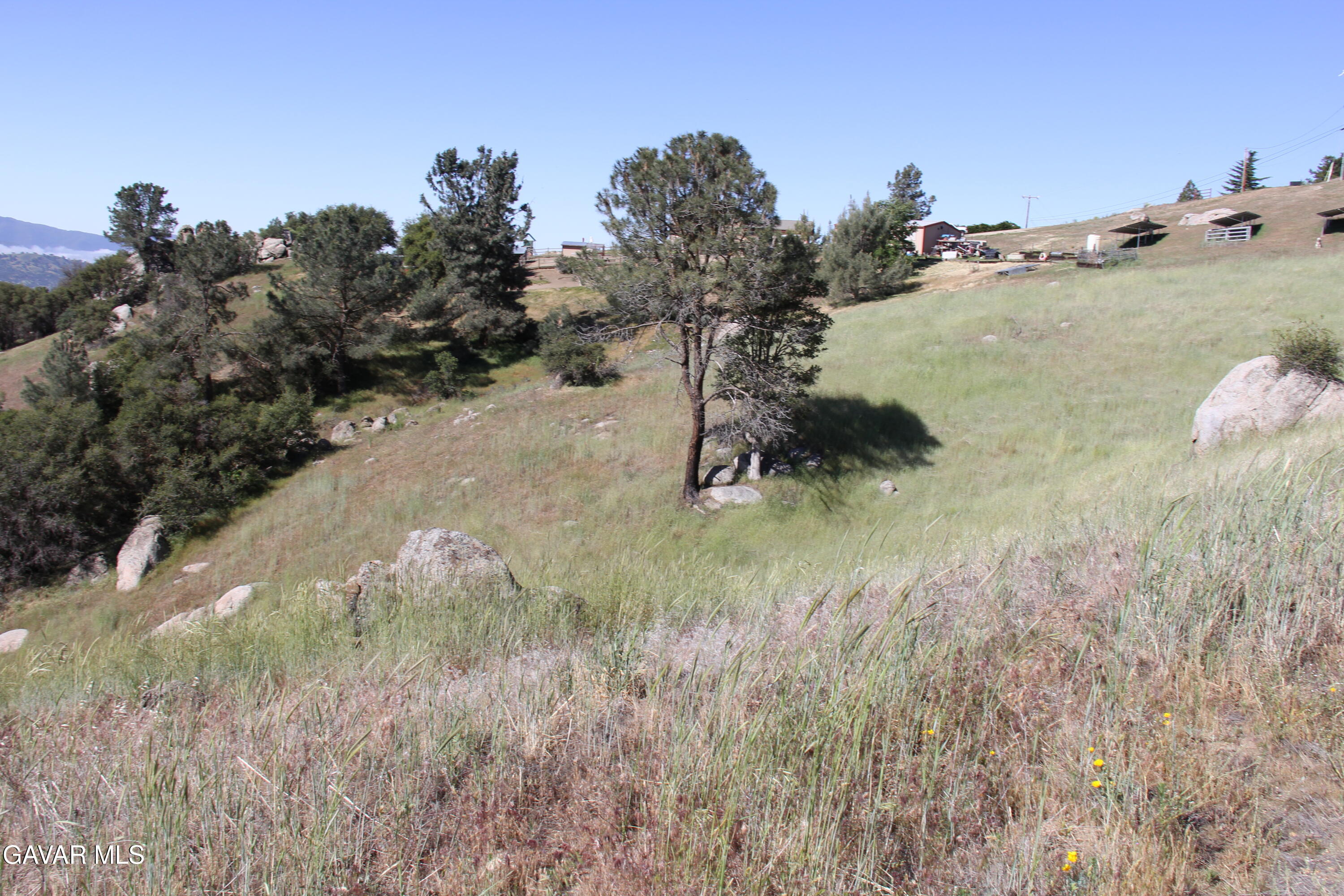 26540 Skyline Drive Property Photo 14