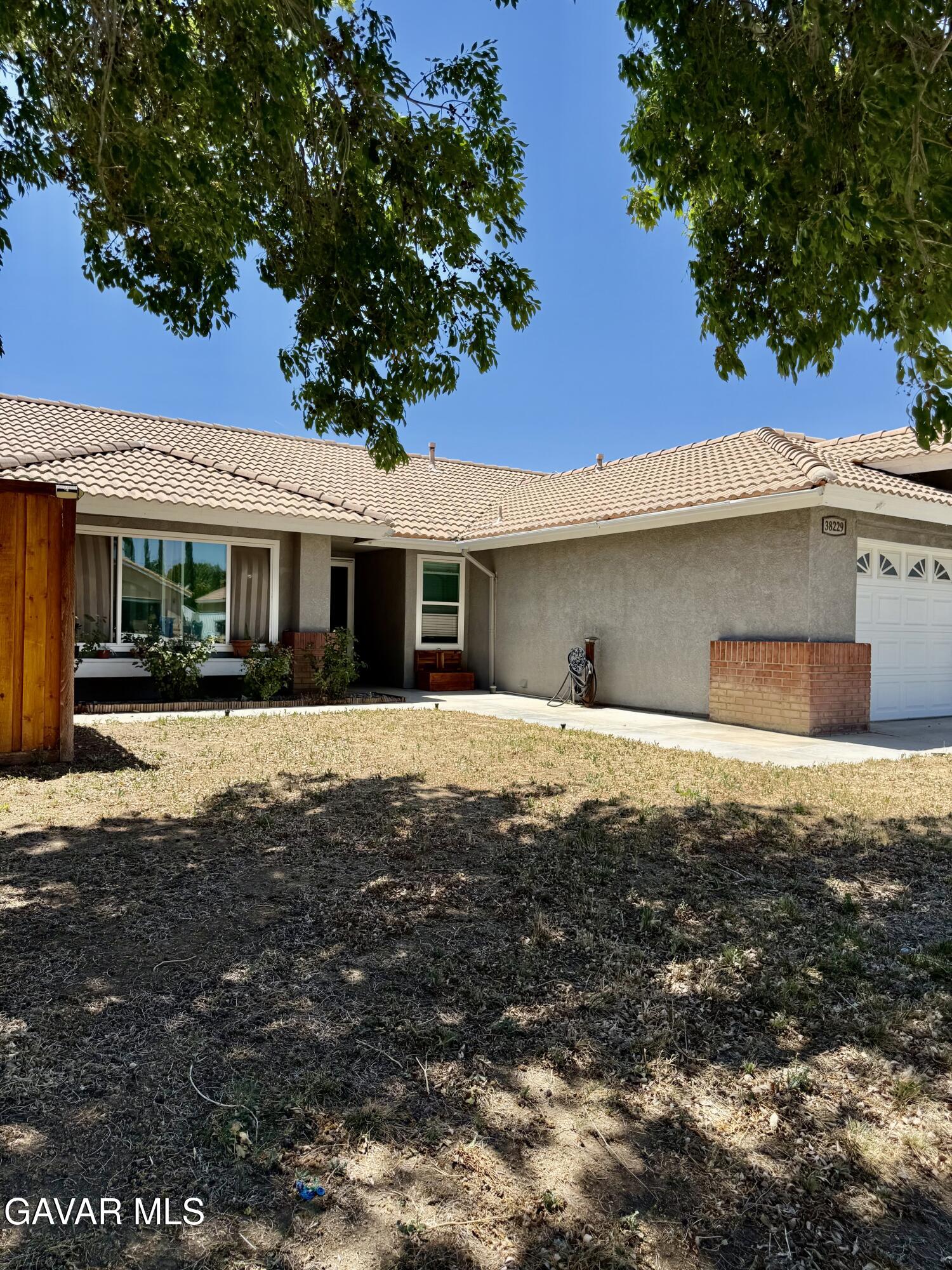 38229 Mentor Court Property Photo 1