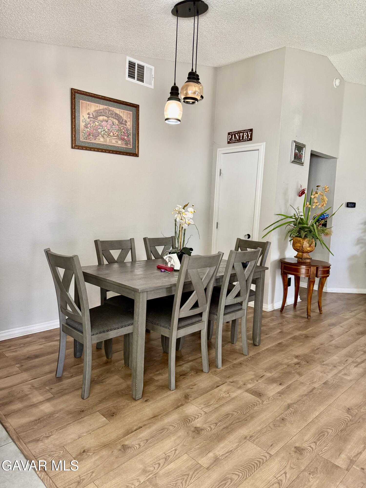 38229 Mentor Court Property Photo 10
