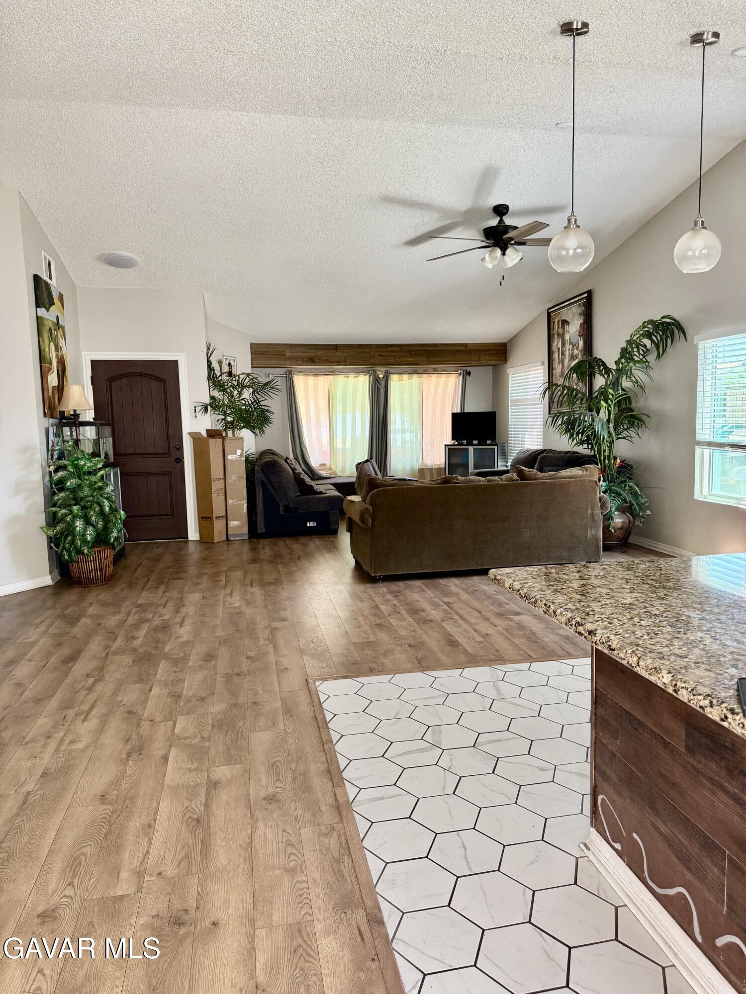38229 Mentor Court Property Photo 12