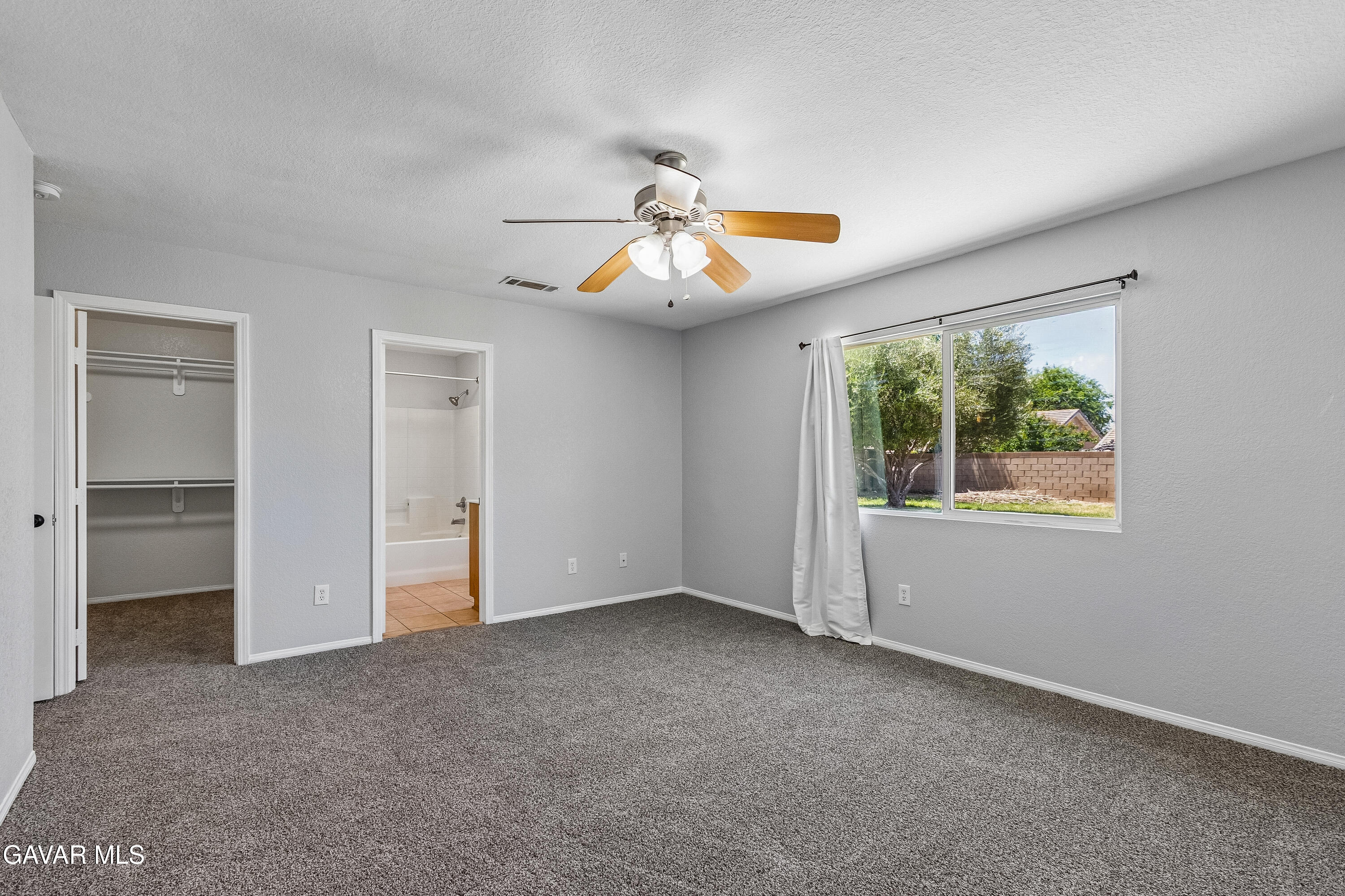 43637 6th Street Property Photo 20