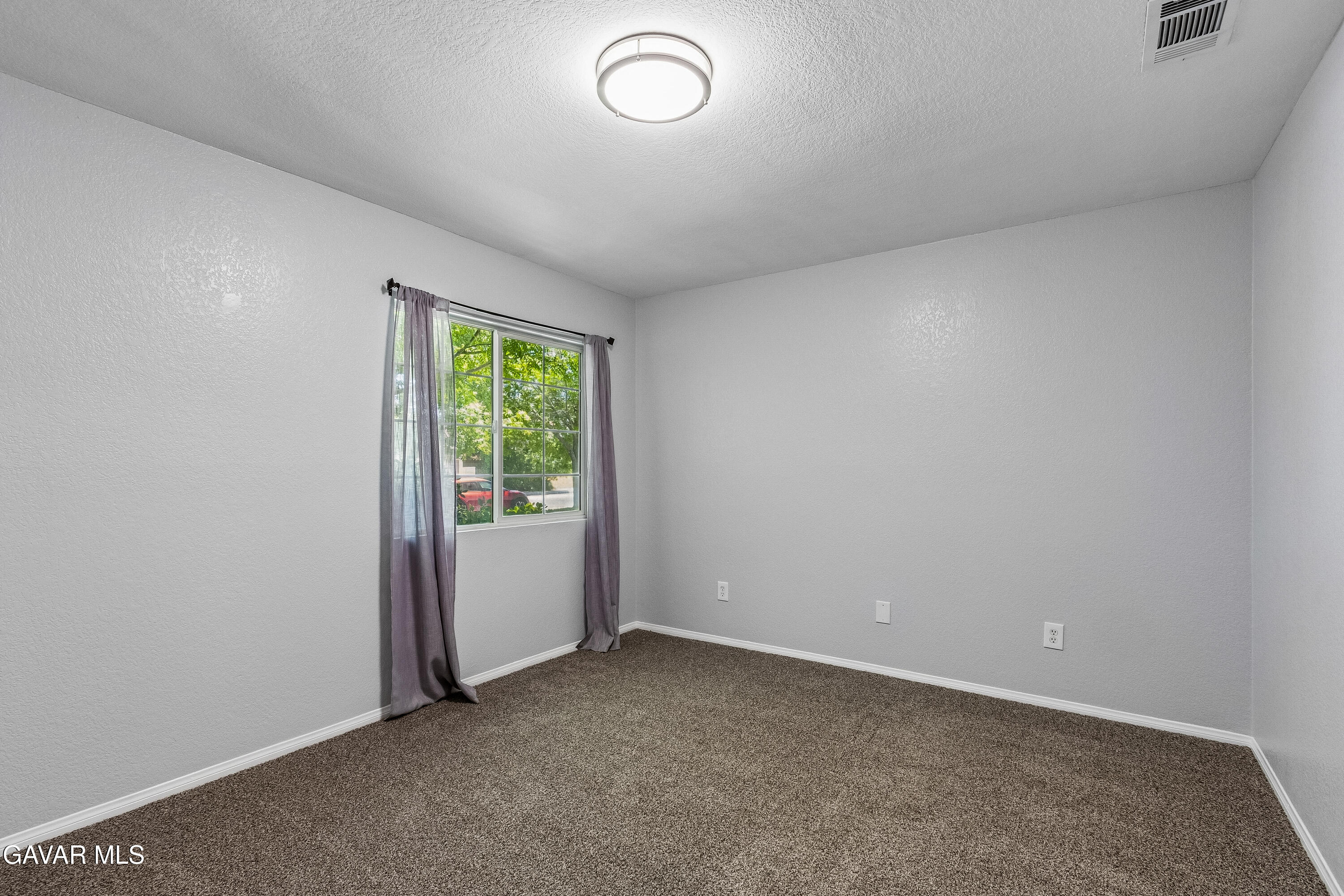 43637 6th Street Property Photo 25