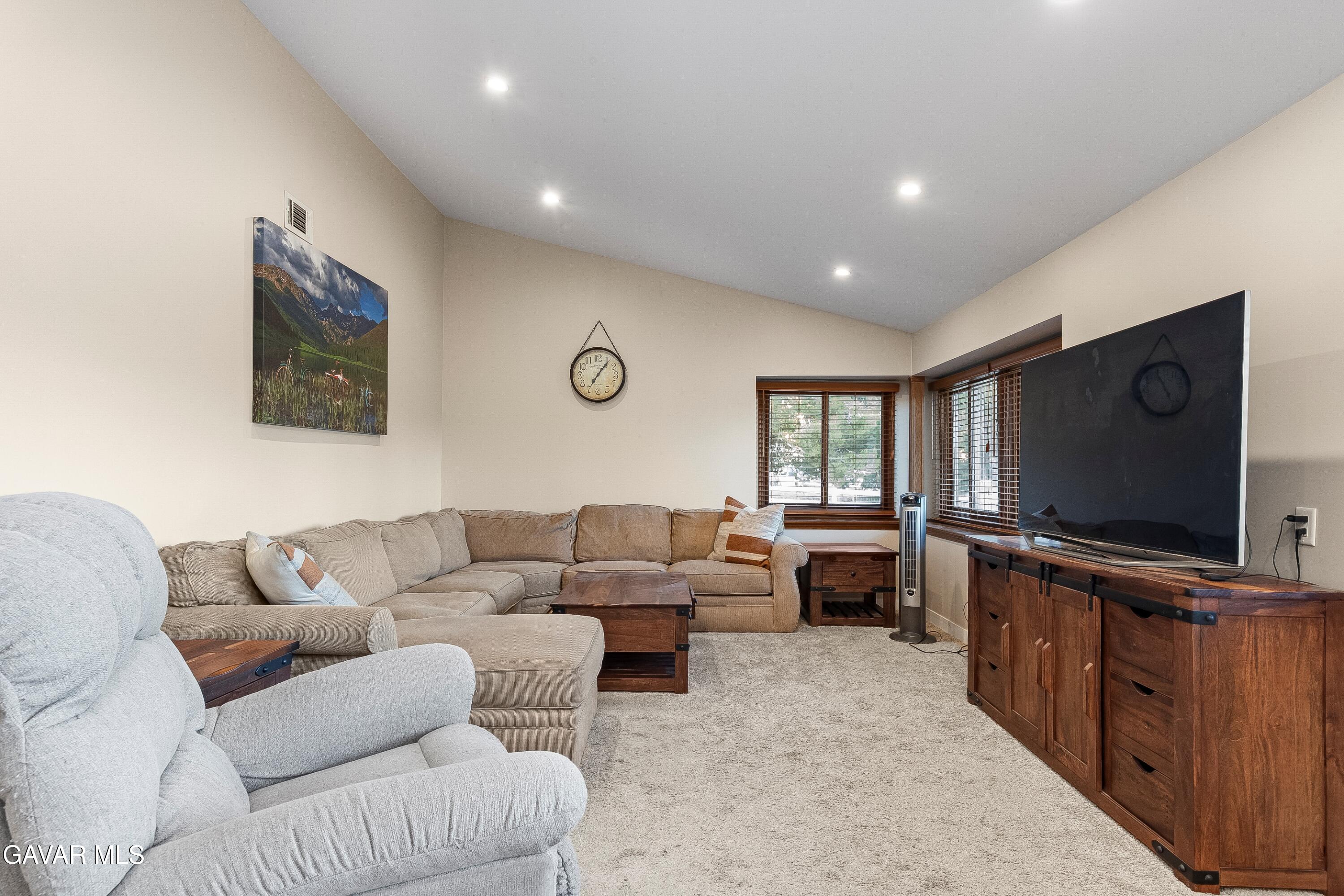 3621 Silver Spur Lane Property Photo 10
