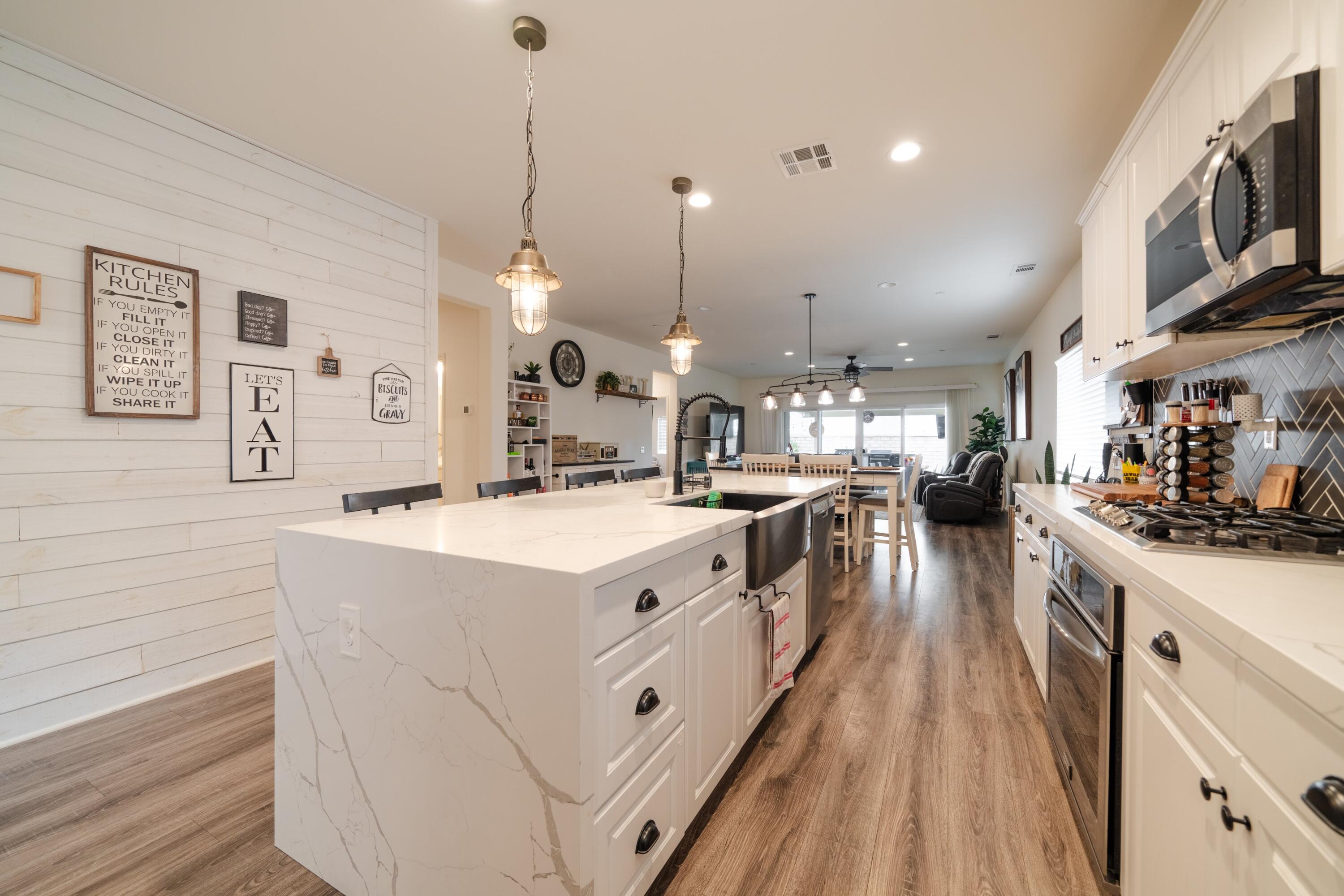 411 Calabrese Street Property Photo 8