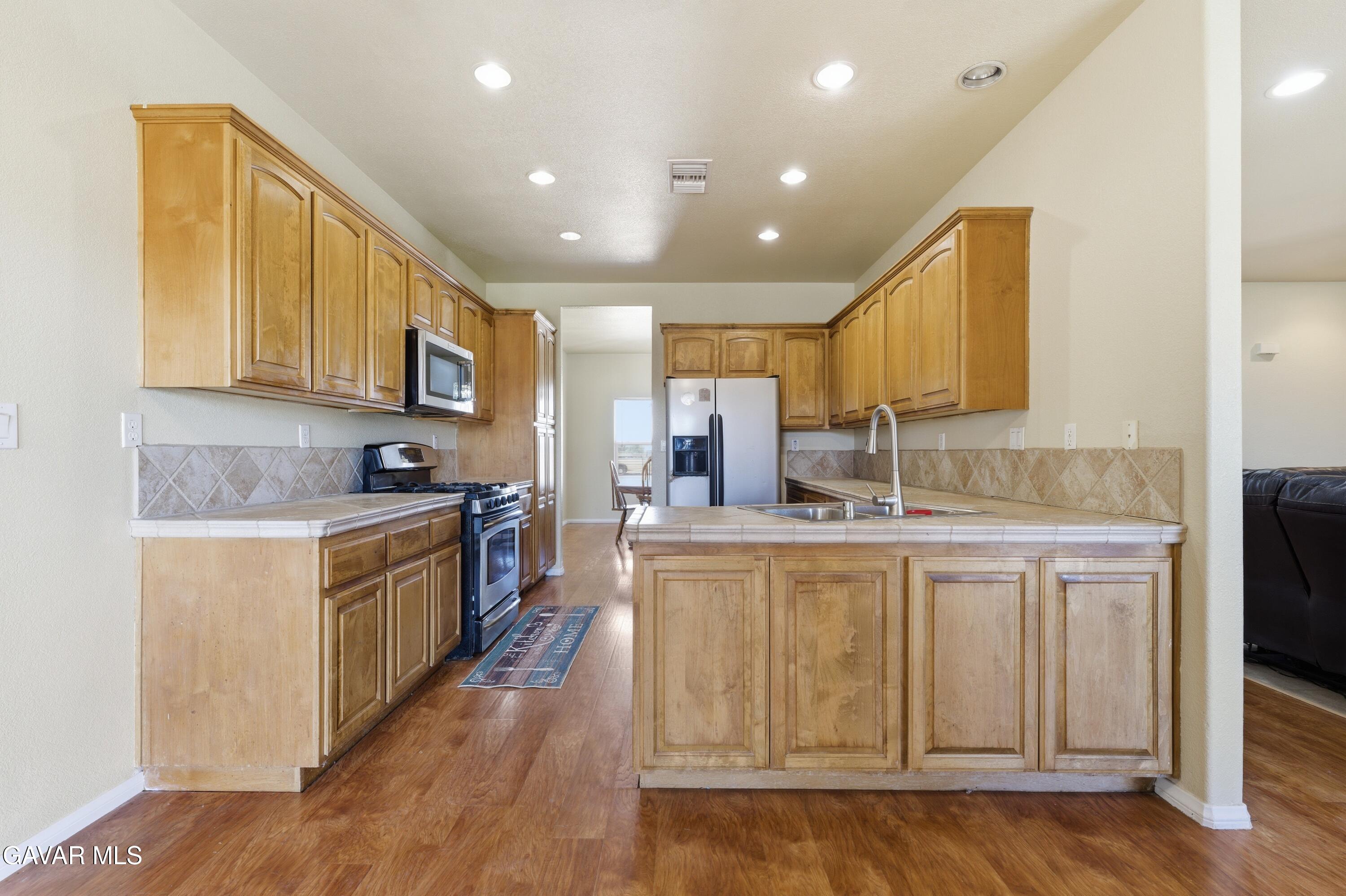 8224 W Avenue D4 Property Photo 8
