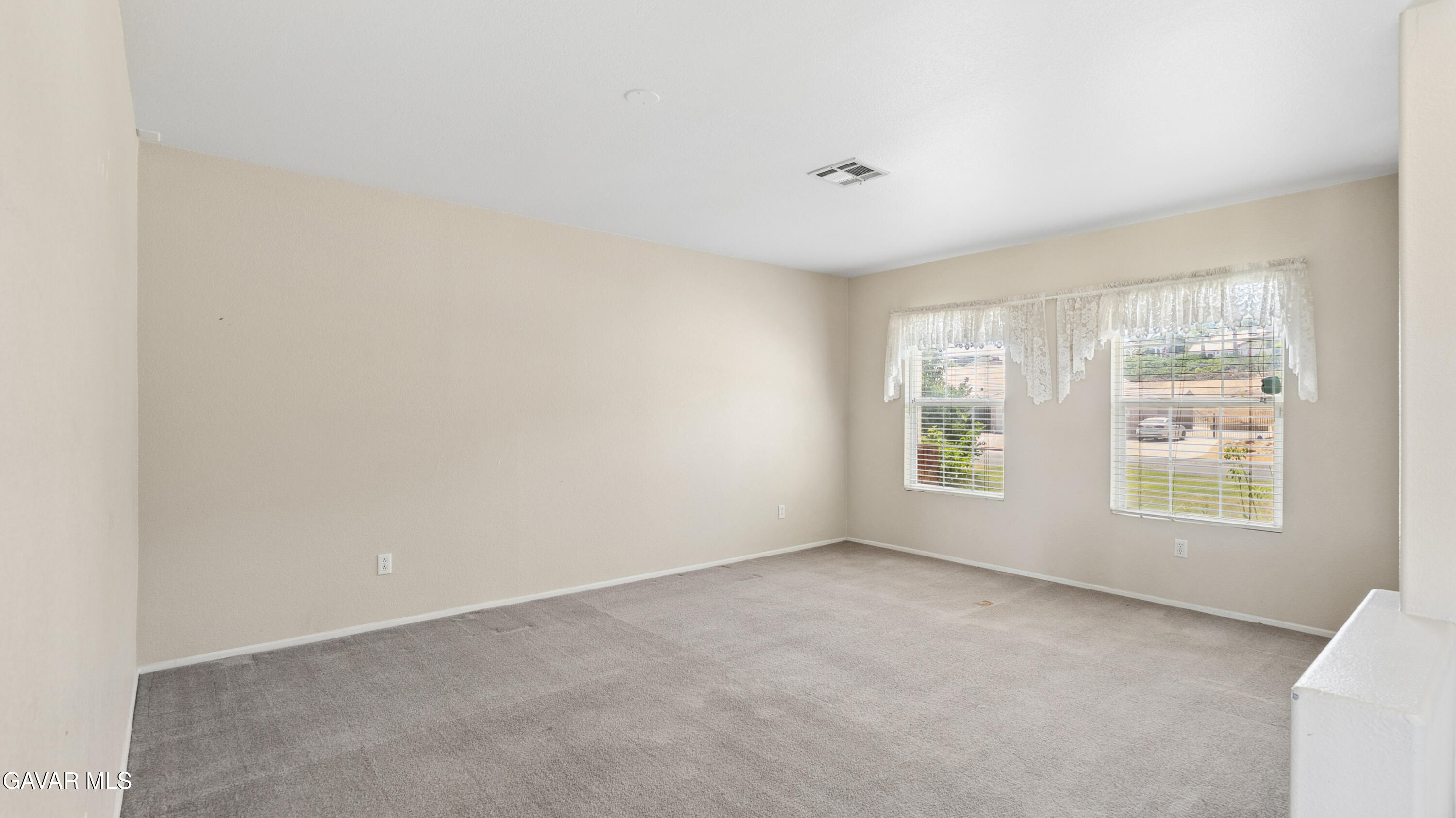 5739 Avenida Entrada Property Photo 11