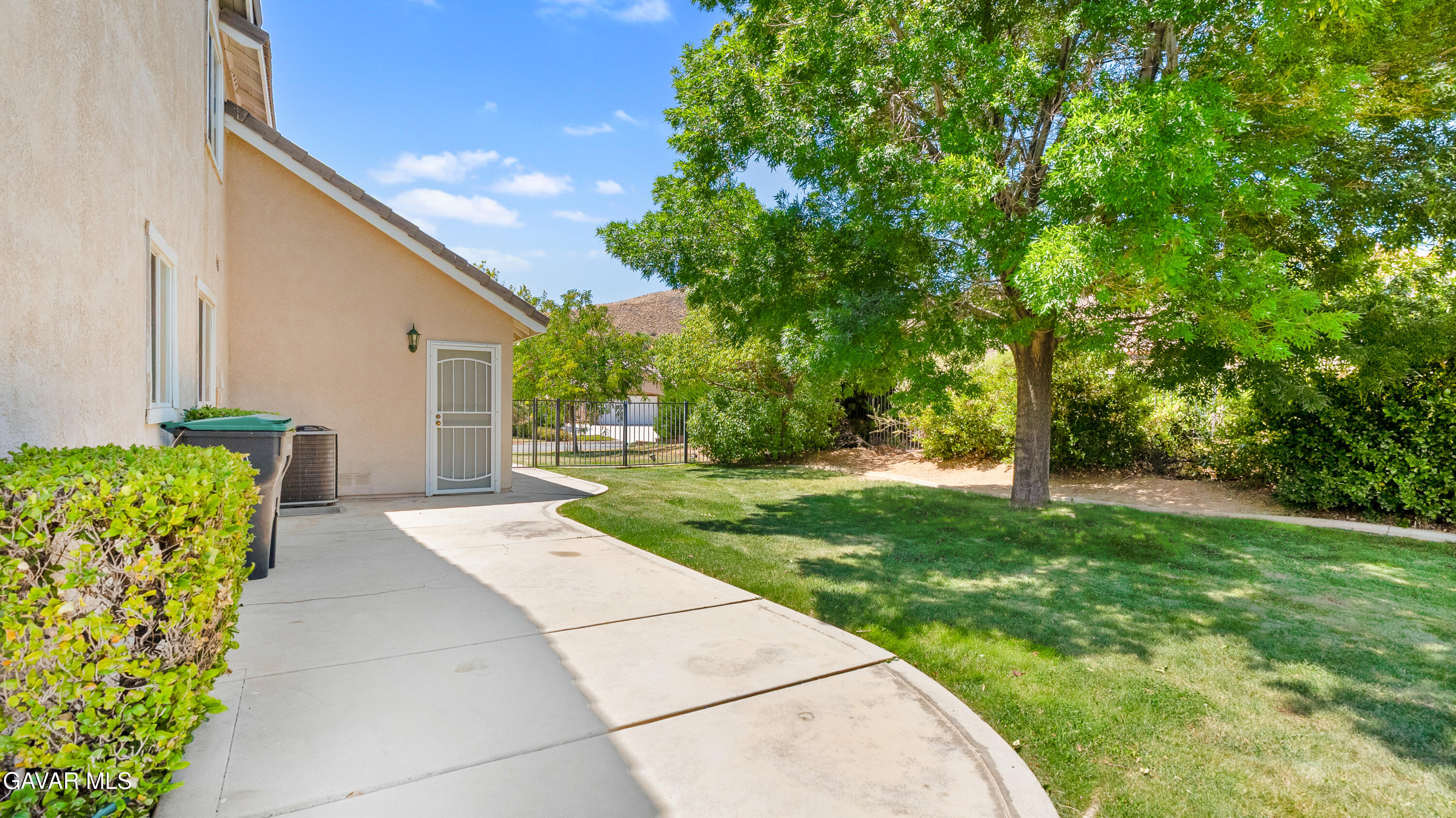 5739 Avenida Entrada Property Photo 46