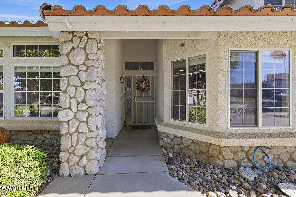 40410 Casa Court Property Photo 5