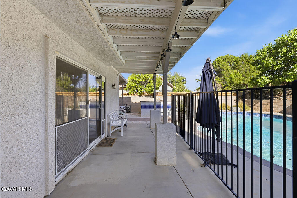 40410 Casa Court Property Photo 33