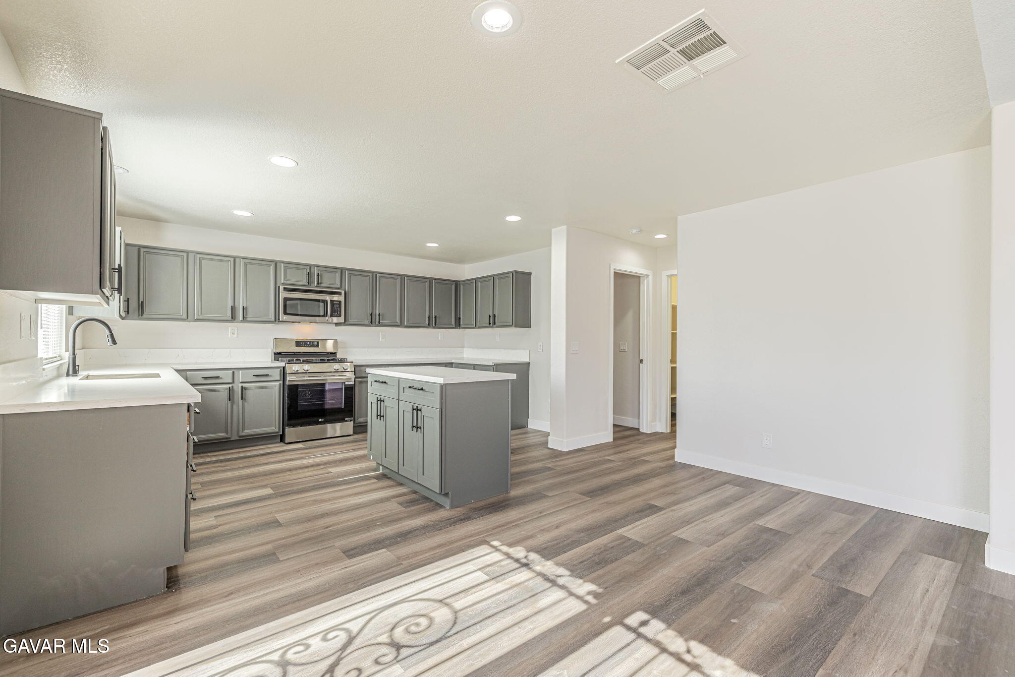 45123 Palm Lane Property Photo 13