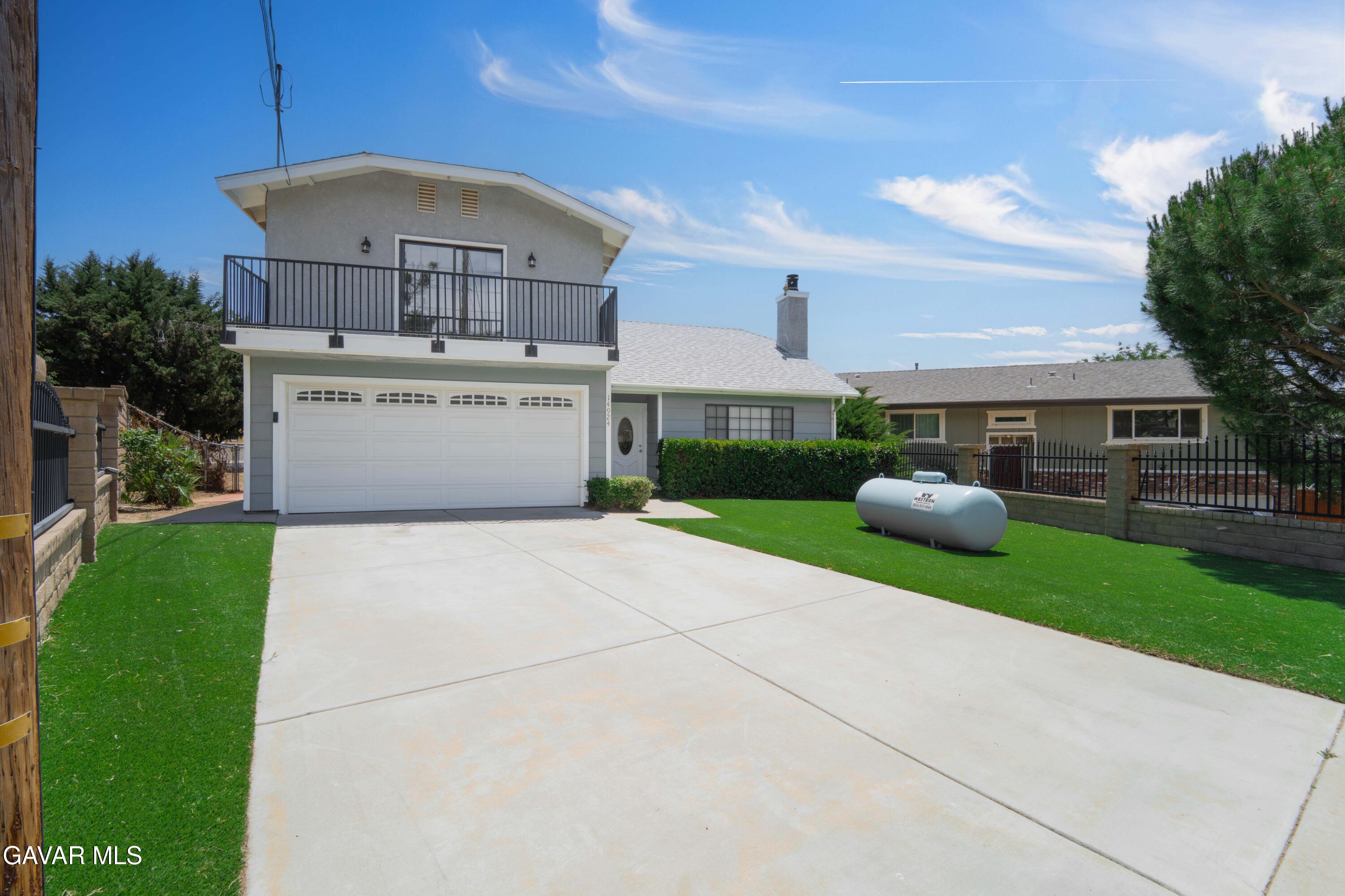 14924 Sunnydale Drive Property Photo 2