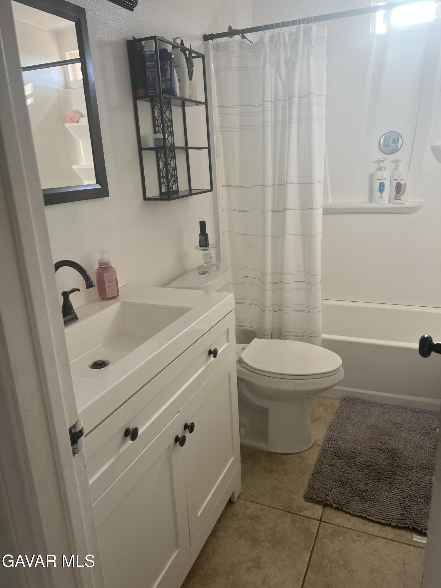 43119 20th Street Property Photo 17