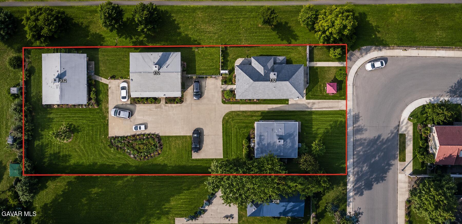 132 Ohio Drive Property Photo 2