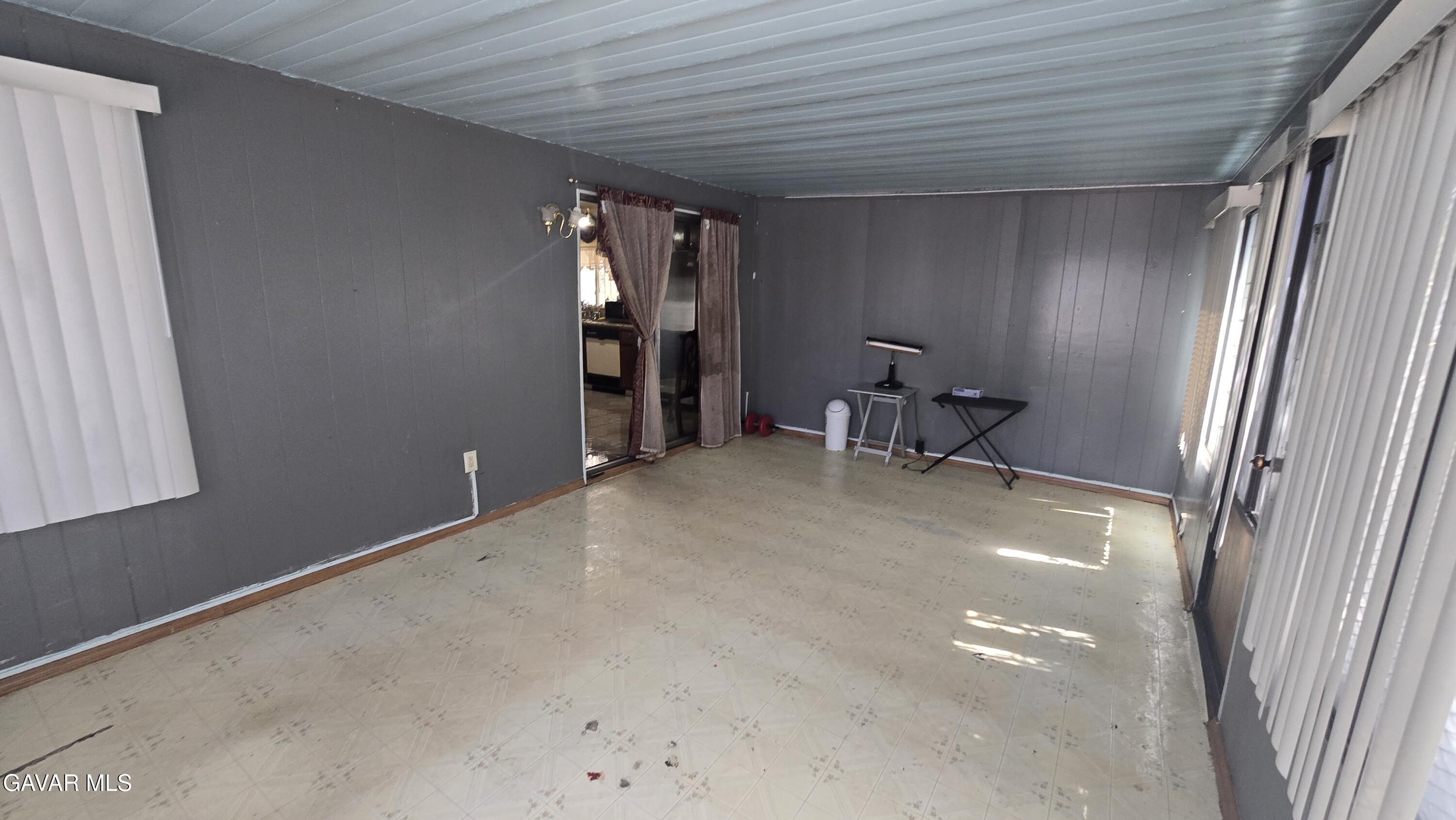 37023 E 29th Place Property Photo 22