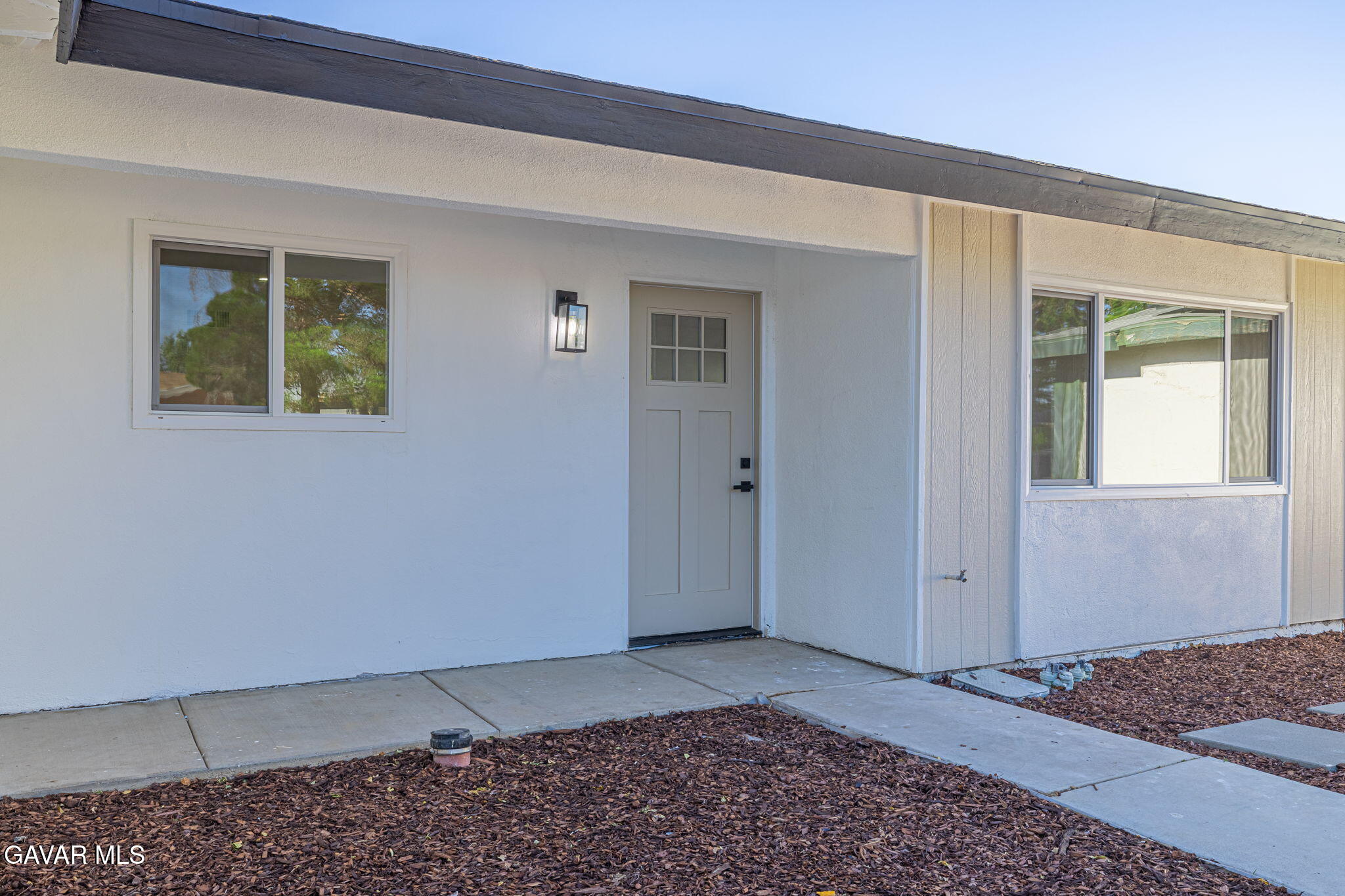 737 W Avenue H 7 Property Photo 3