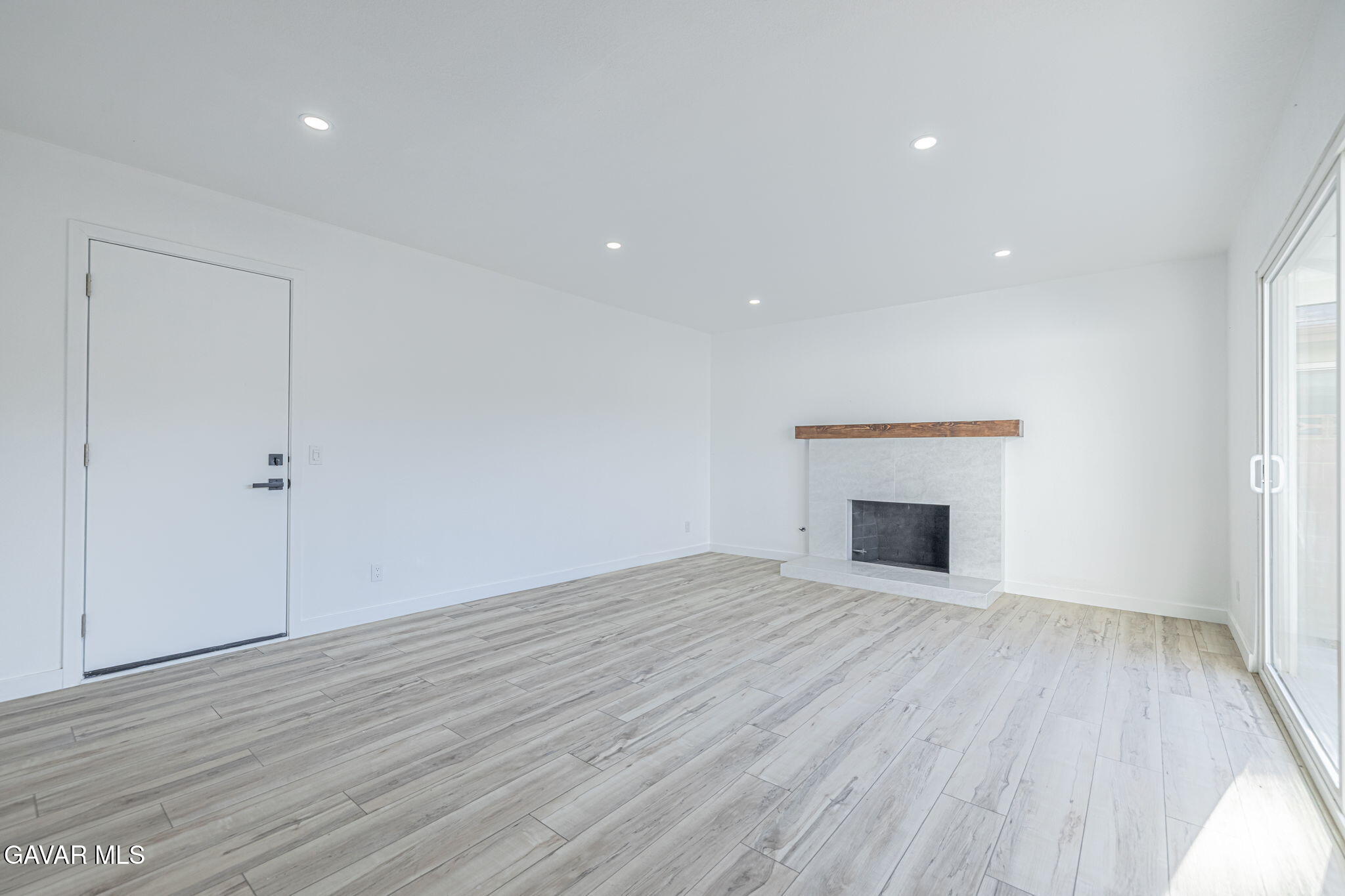 737 W Avenue H 7 Property Photo 13