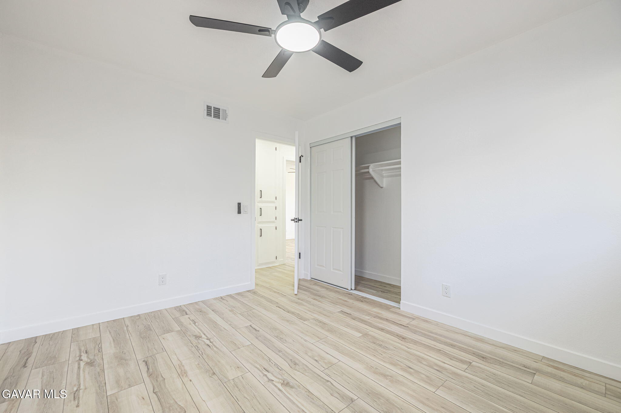 737 W Avenue H 7 Property Photo 19
