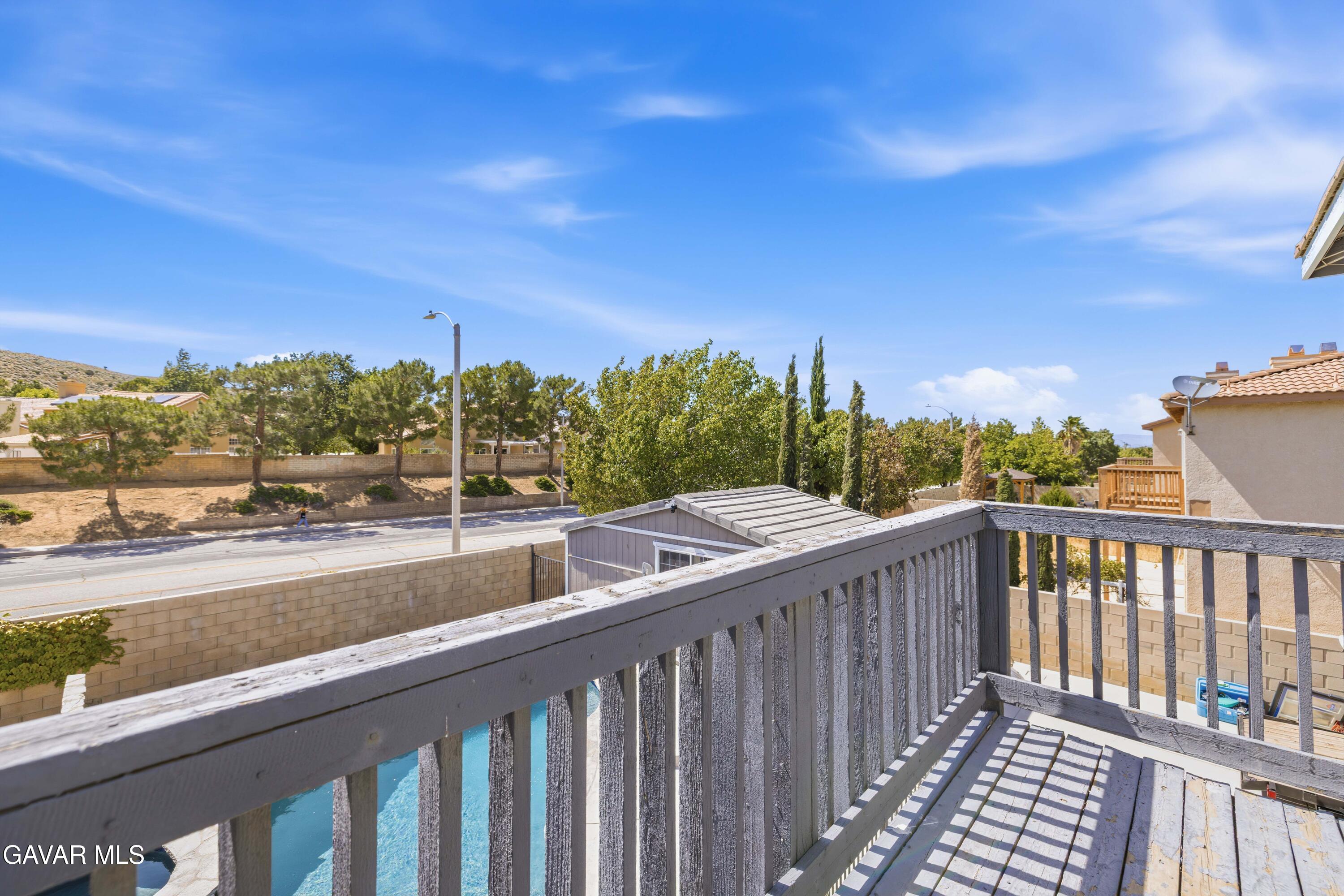 39215 Chantilly Lane Property Photo 27