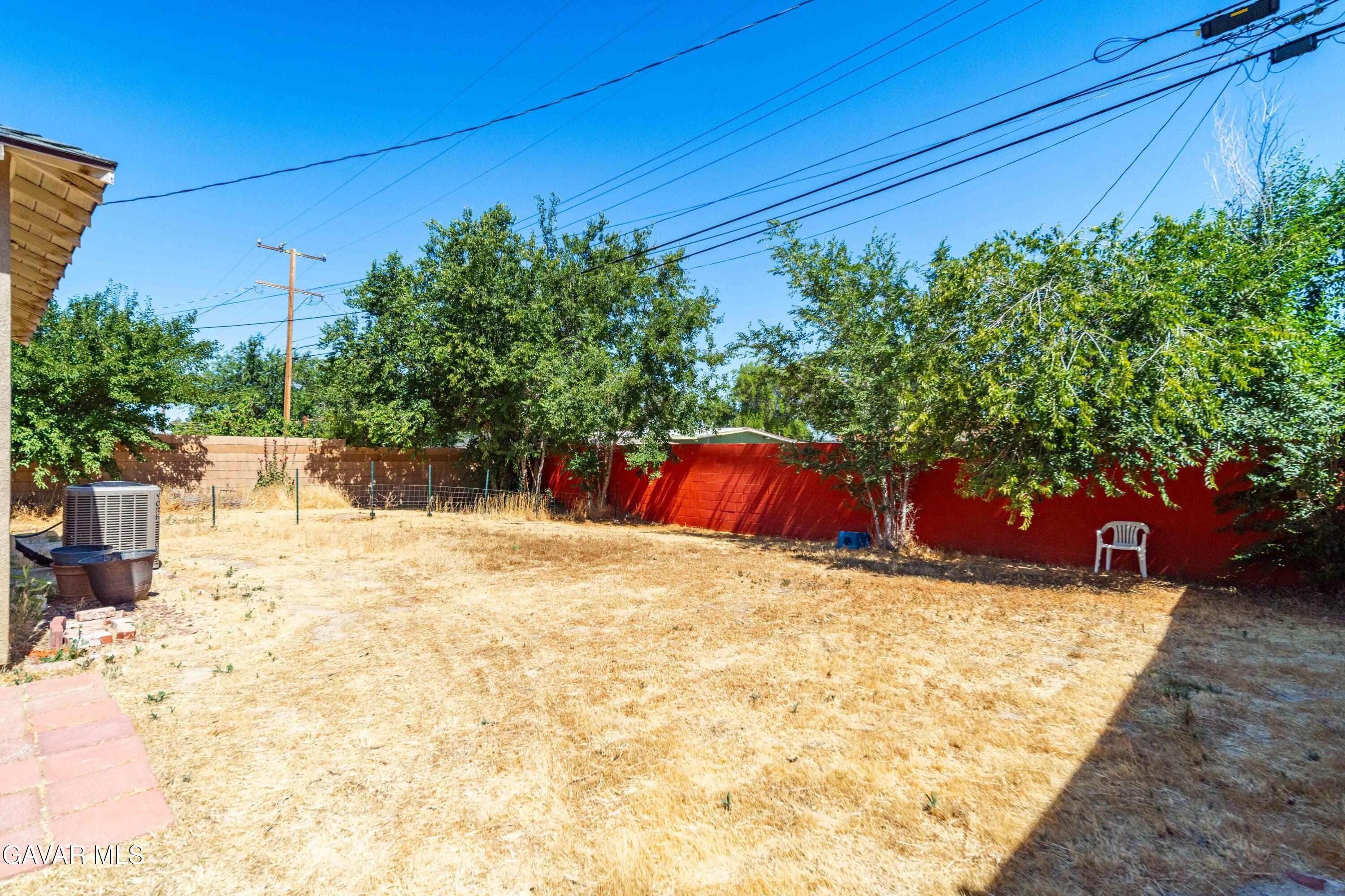 1315 W Avenue I Property Photo 33