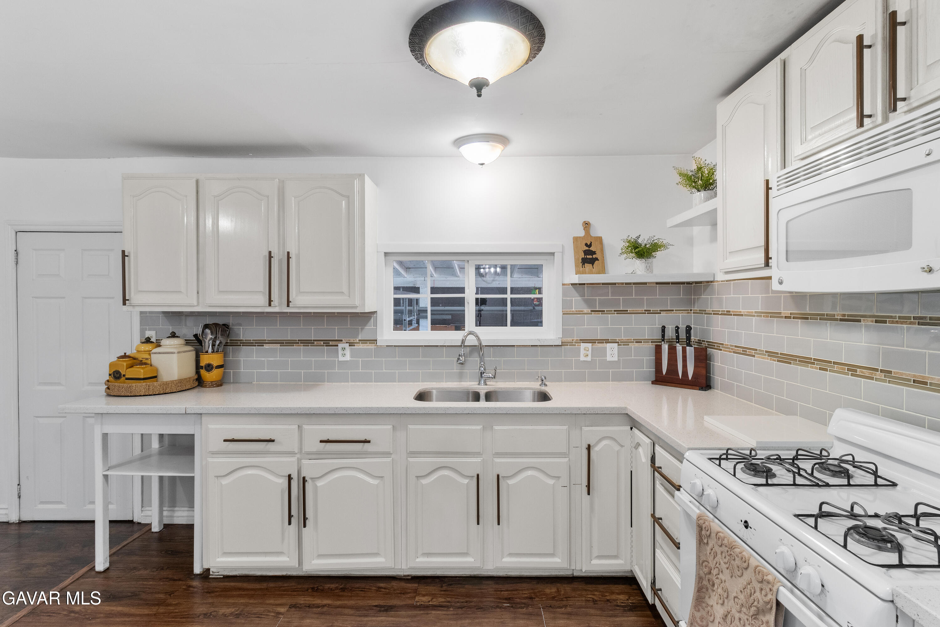 1258 W Rosamond Boulevard, Spc 76 Property Photo 14