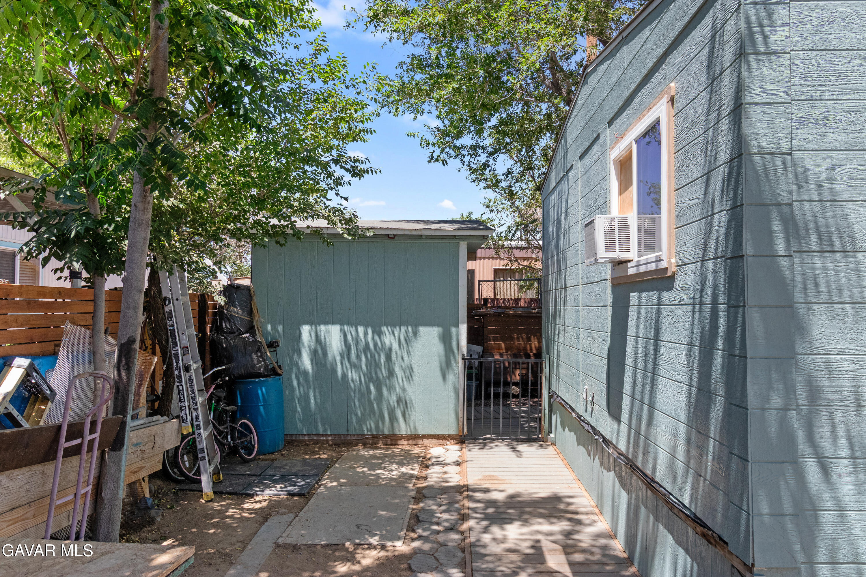 1258 W Rosamond Boulevard, Spc 76 Property Photo 33