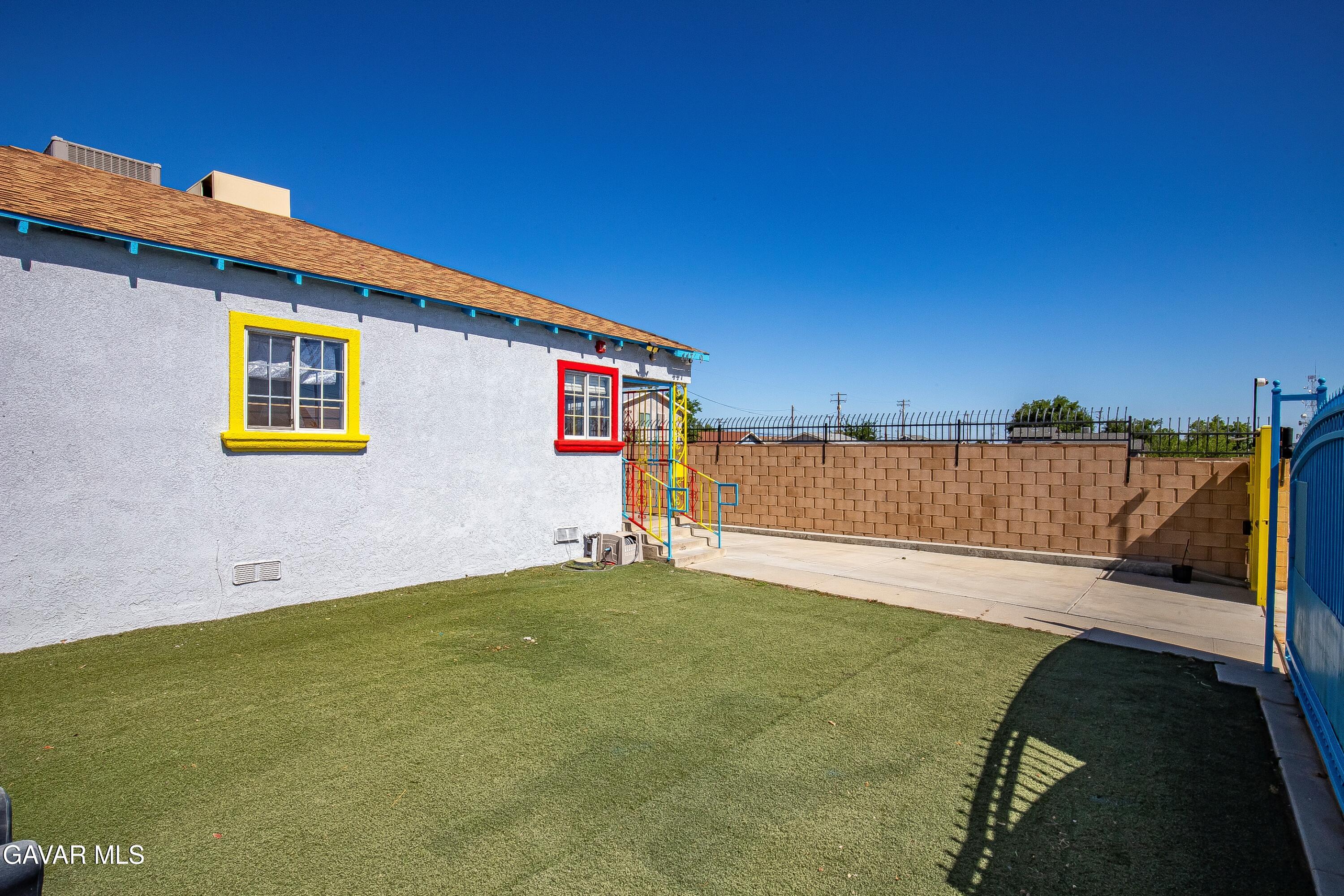 26004483 Property Photo 9