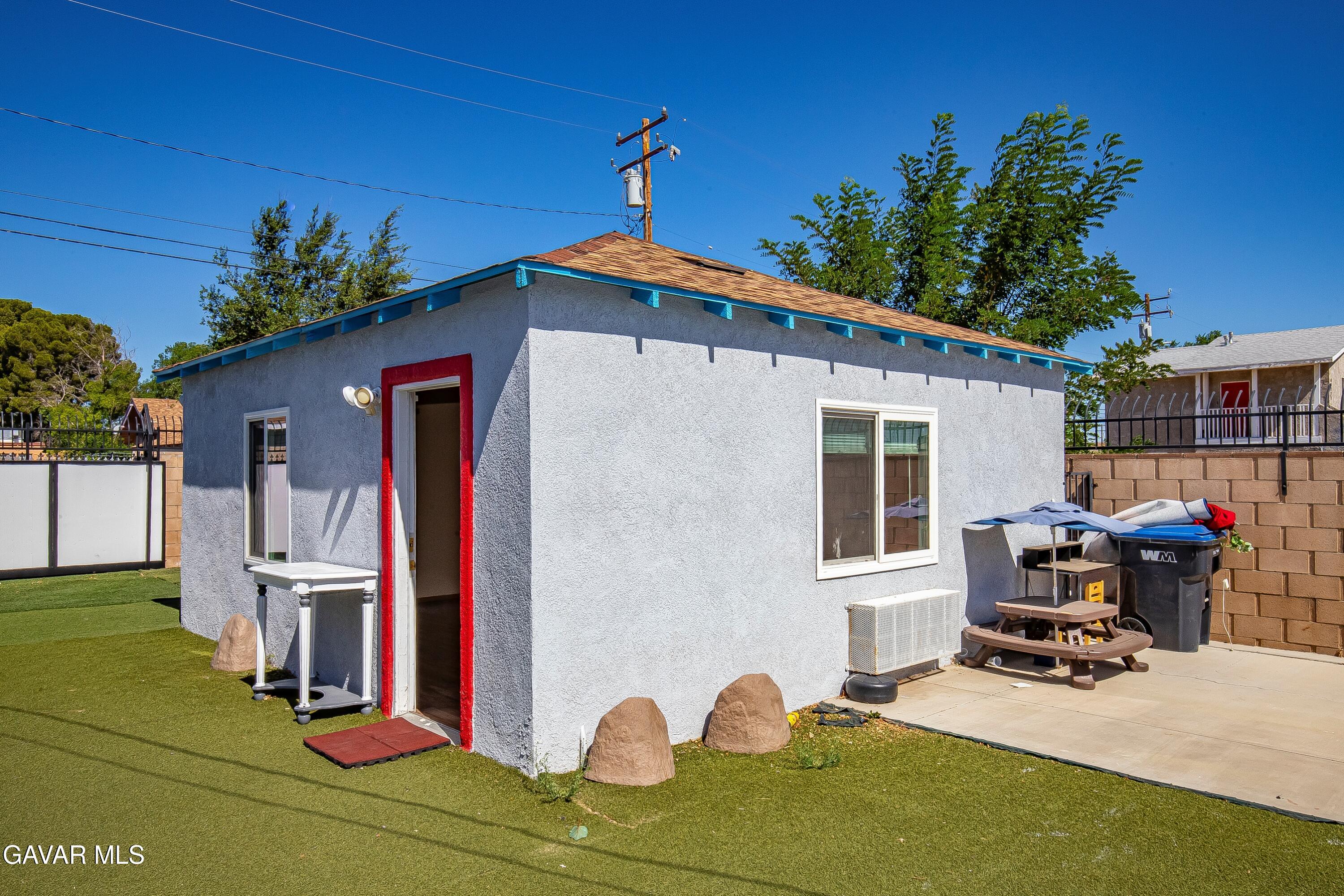 26004483 Property Photo 18