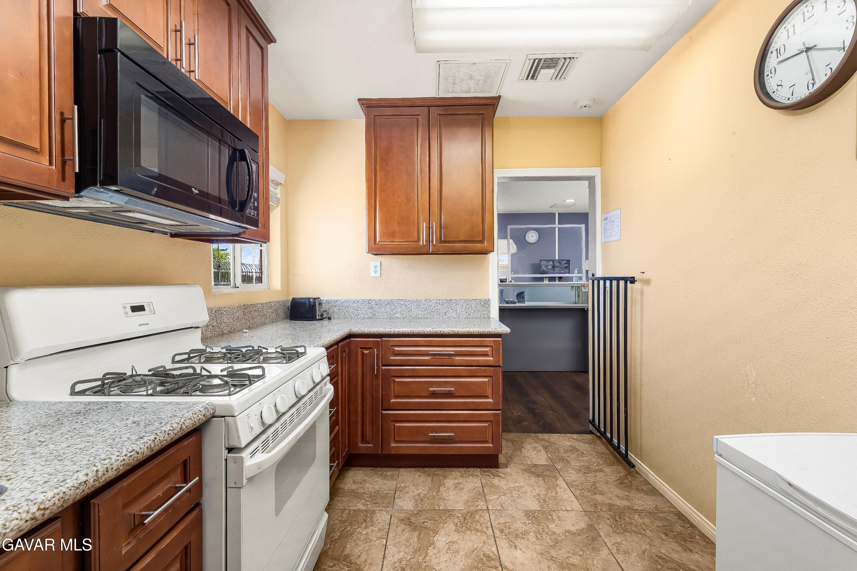 26004483 Property Photo 26