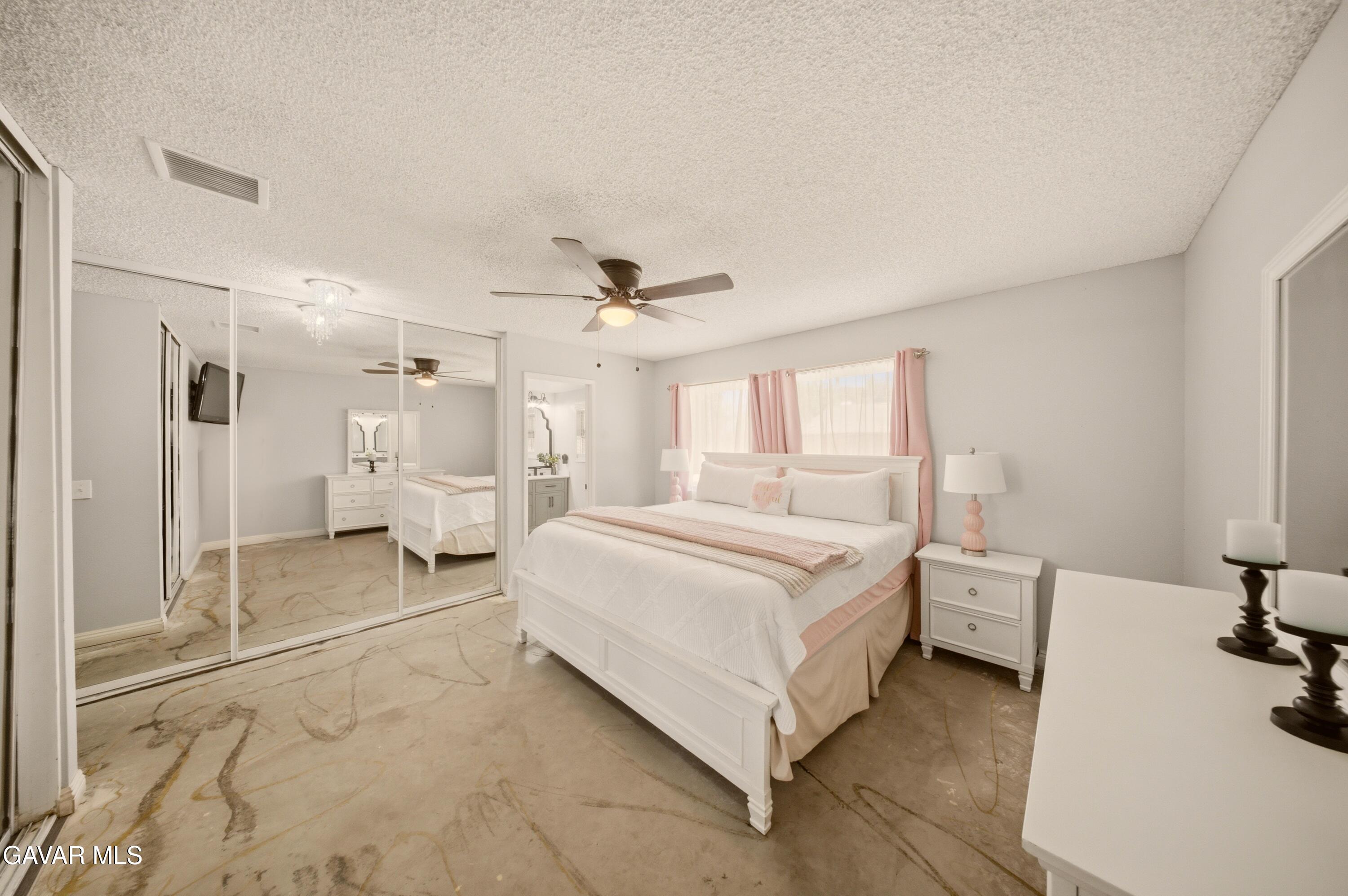 1011 Lightcap Street Property Photo 11