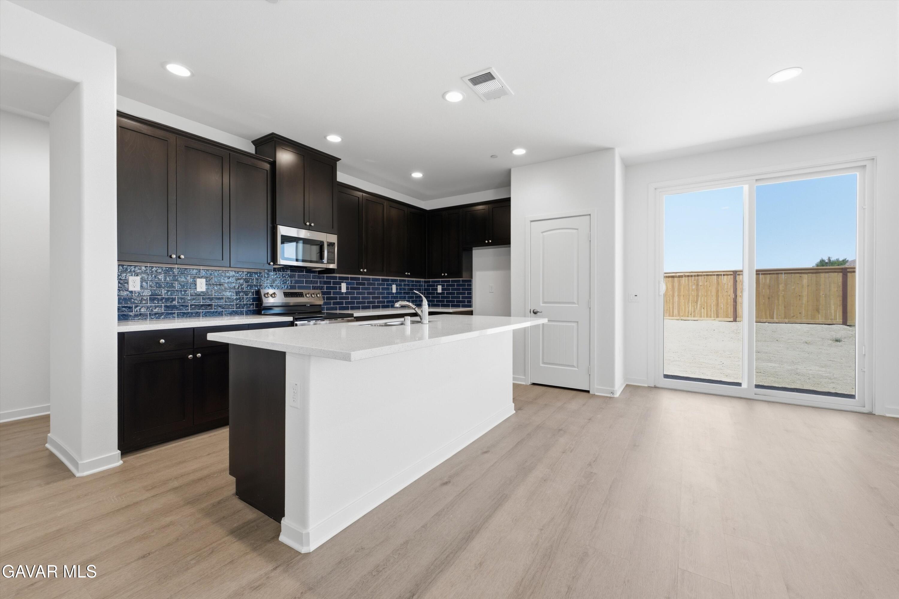 3633 Camino Mia Court Property Photo 13