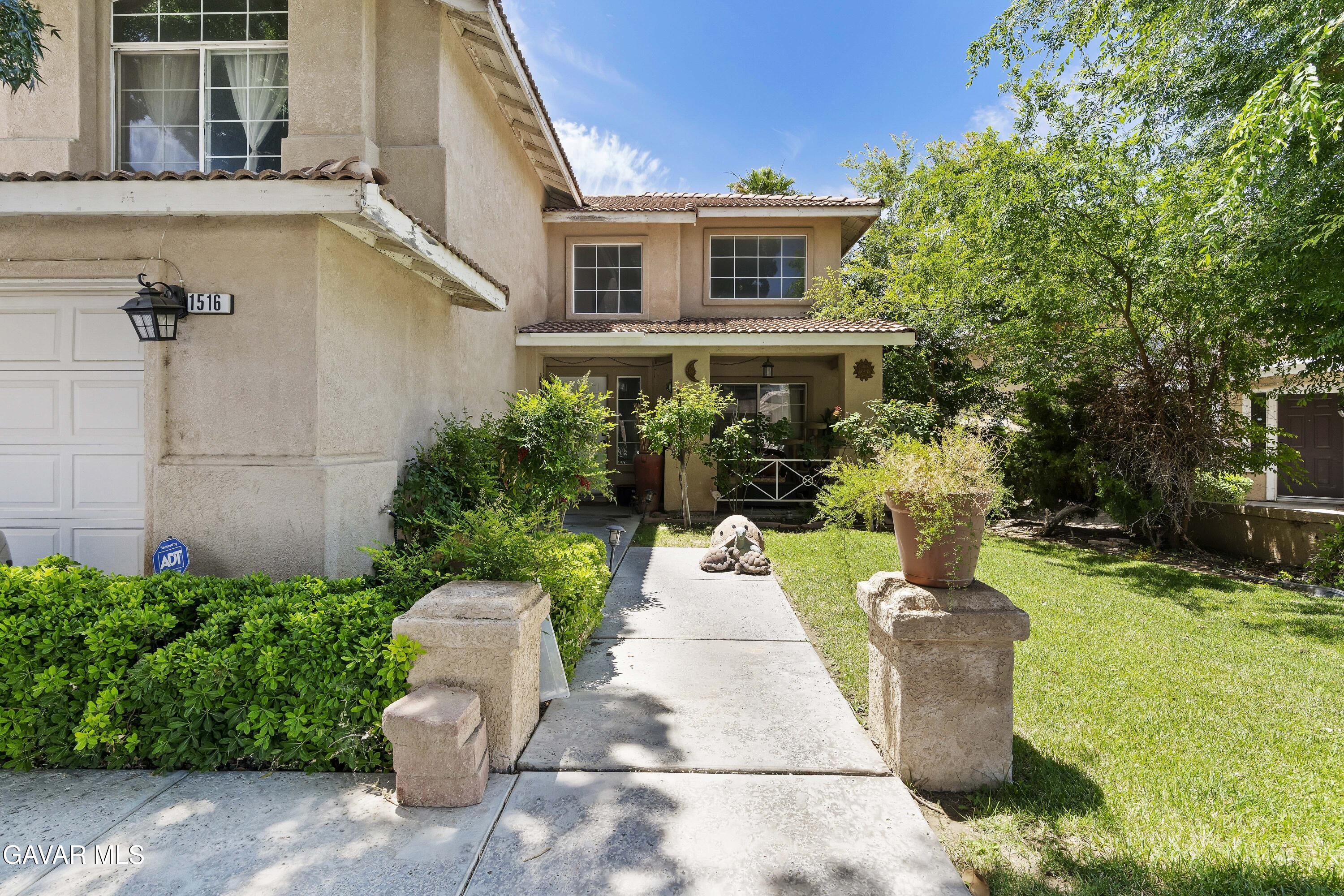 1516 W Avenue H4 Property Photo 3