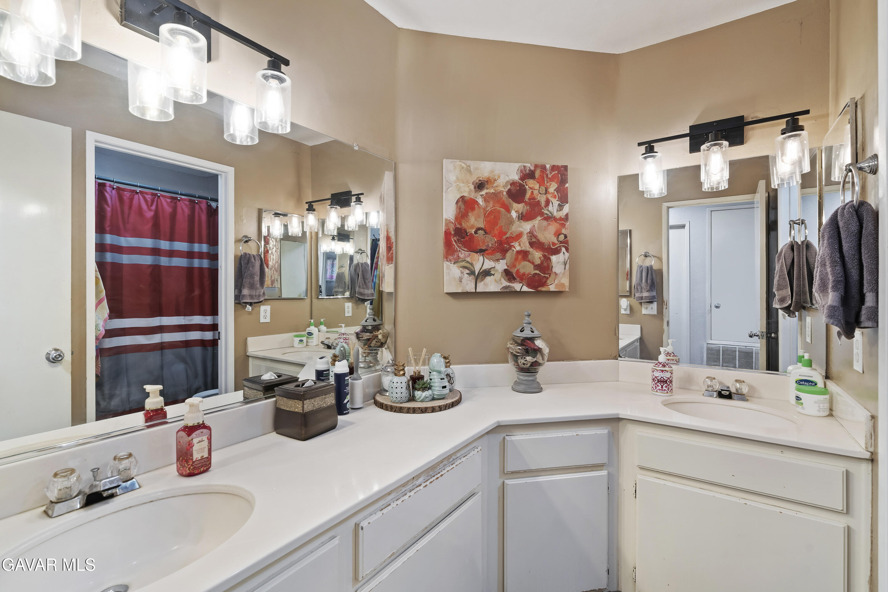 1516 W Avenue H4 Property Photo 25