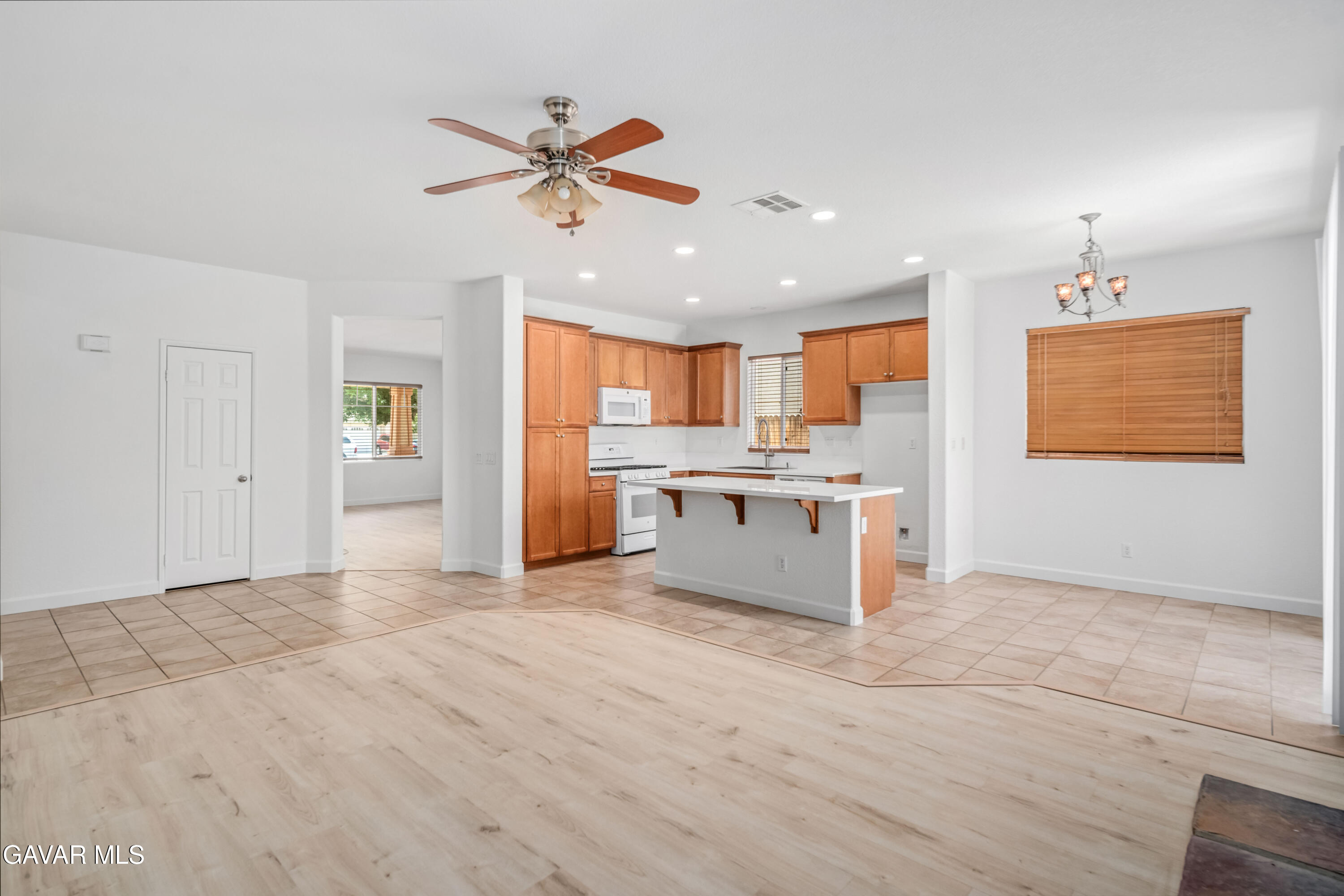 3055 Summer Breeze Avenue Property Photo 11