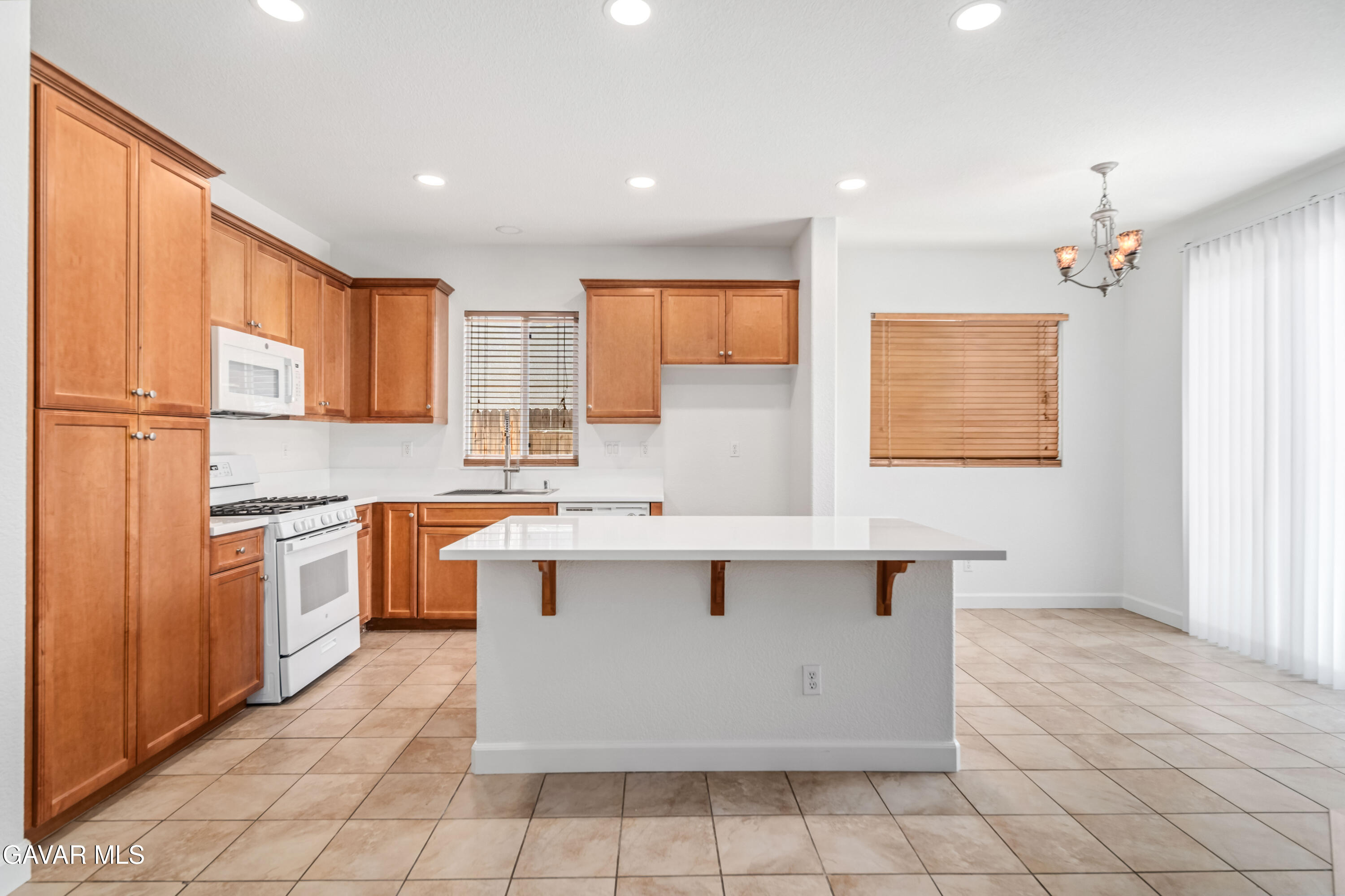 3055 Summer Breeze Avenue Property Photo 12