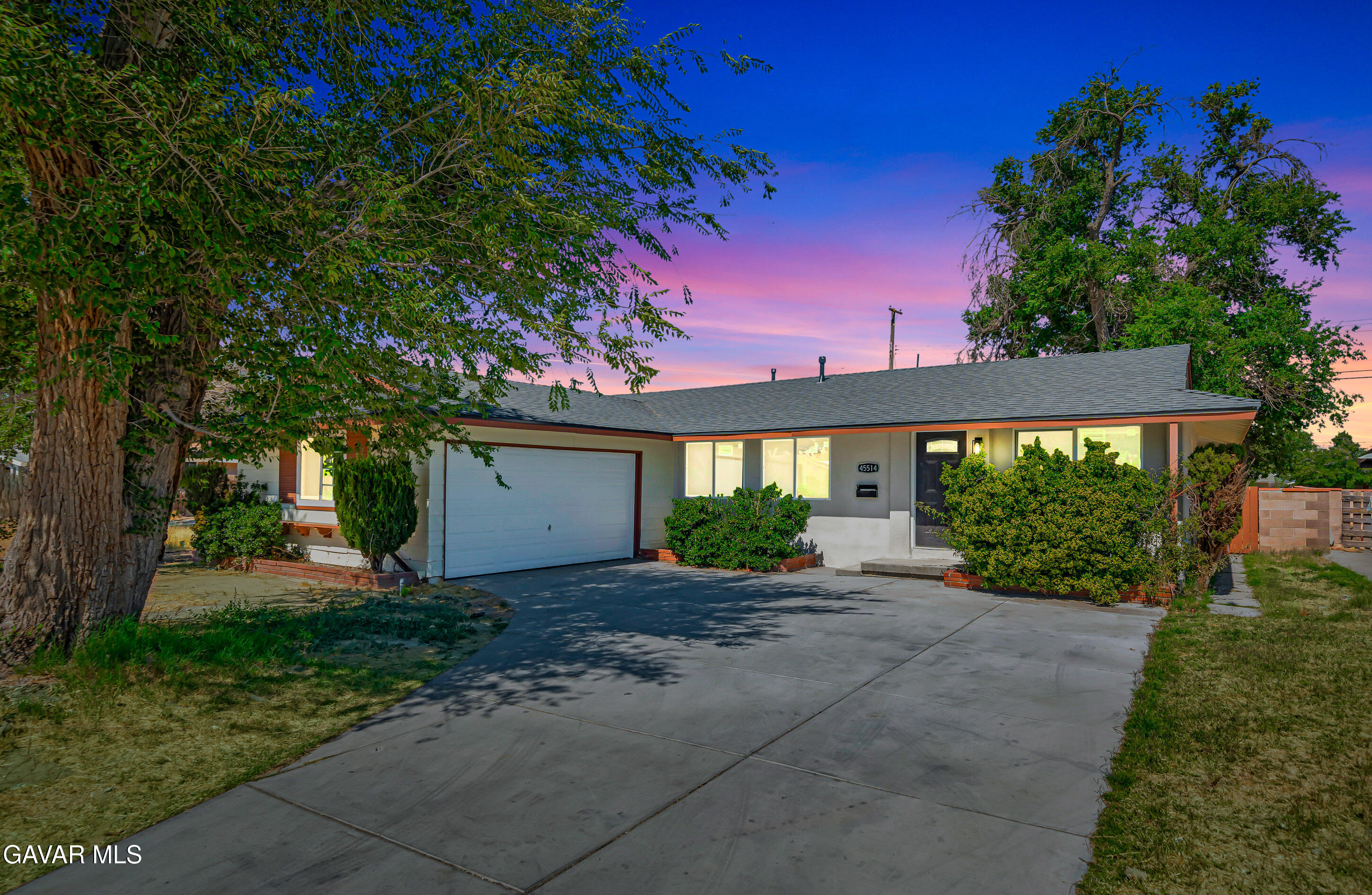 45514 11th Street Property Photo 1