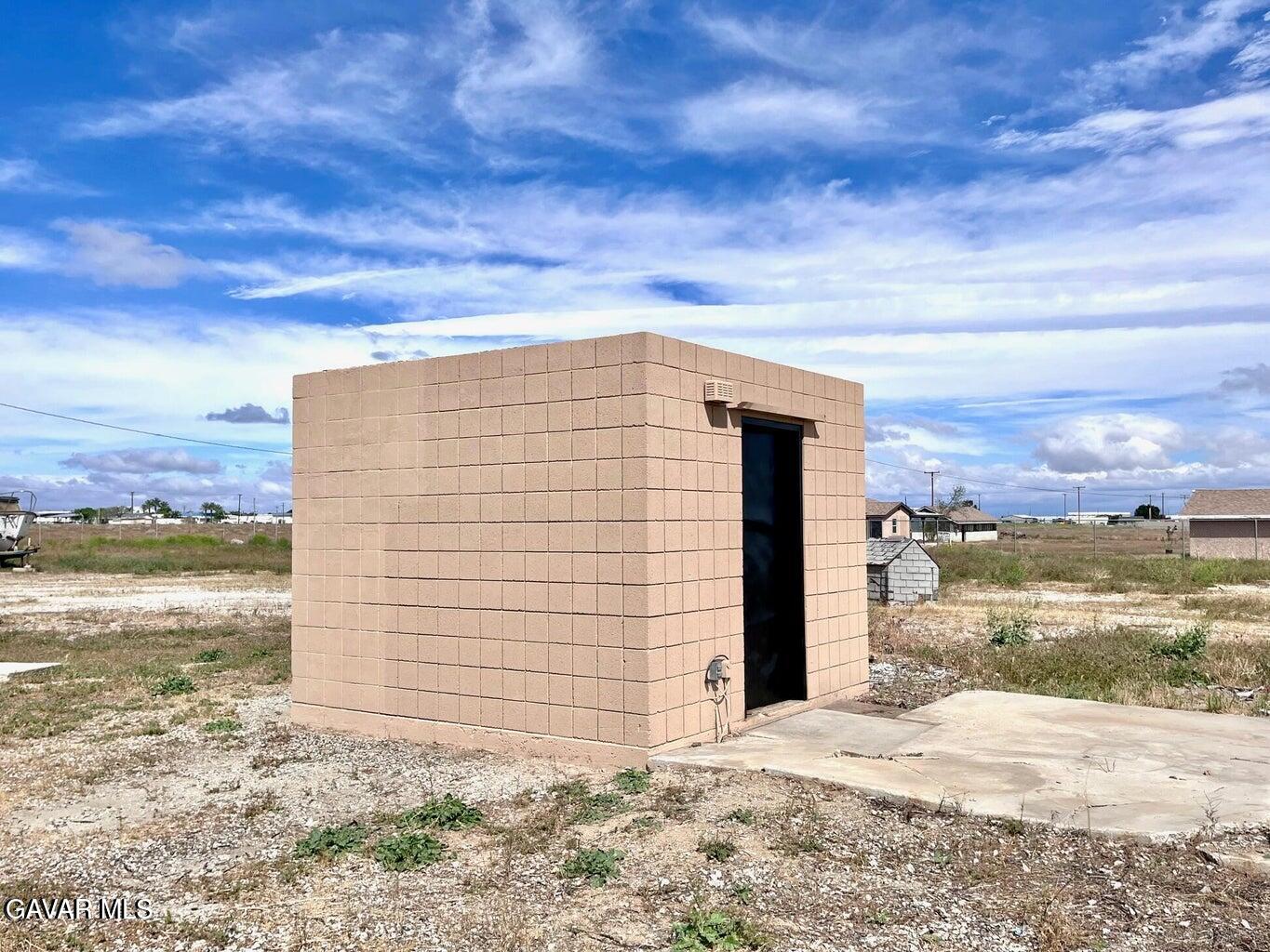 26004539 Property Photo 23
